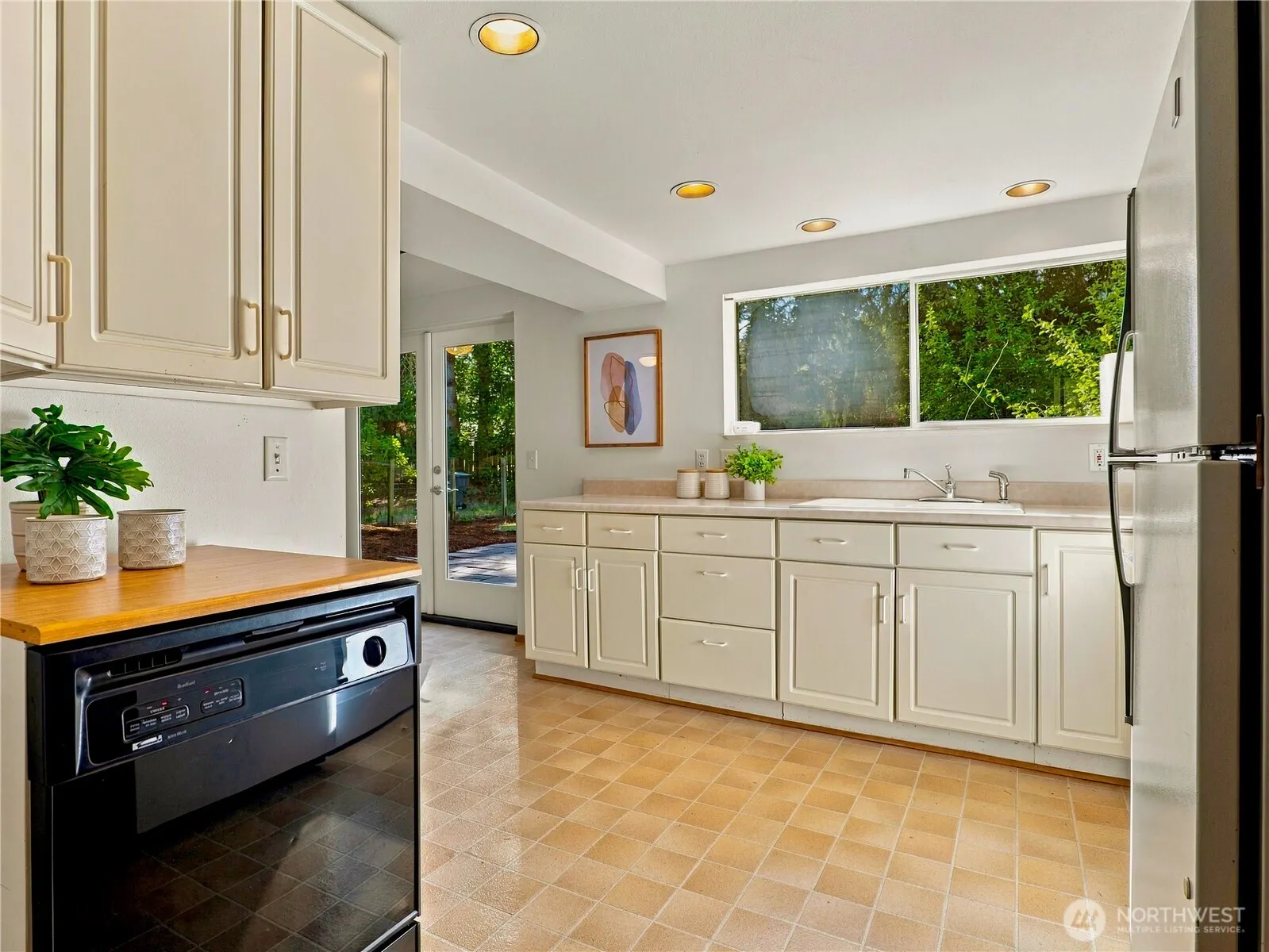 12231 95th Place NE, Kirkland, WA 98034