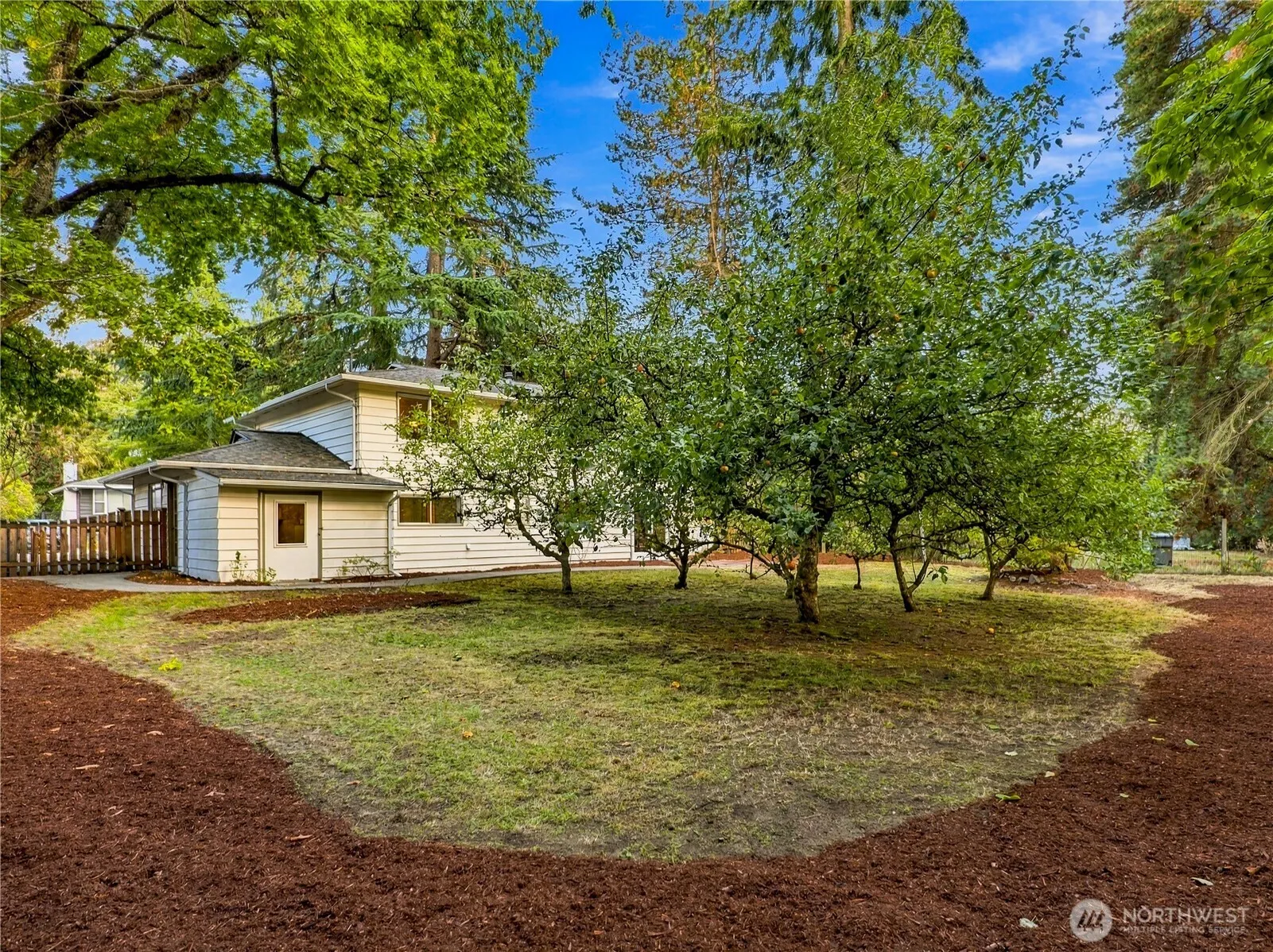 12231 95th Place NE, Kirkland, WA 98034