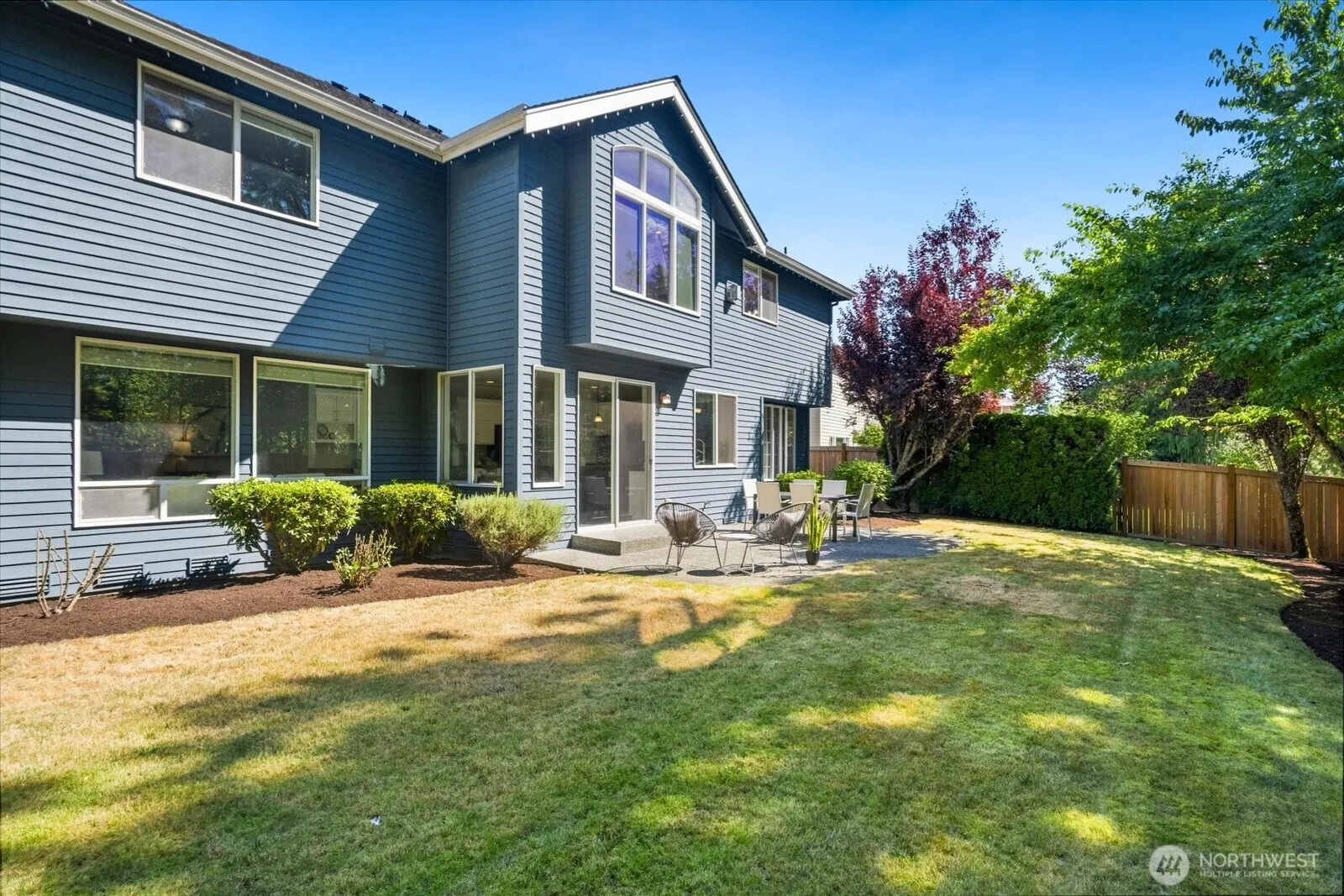 27225 SE 13th Place , Sammamish, WA 98075