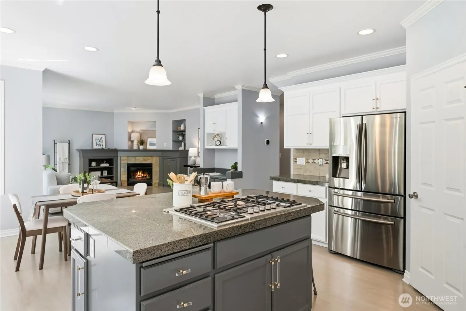 27225 SE 13th Place , Sammamish, WA 98075