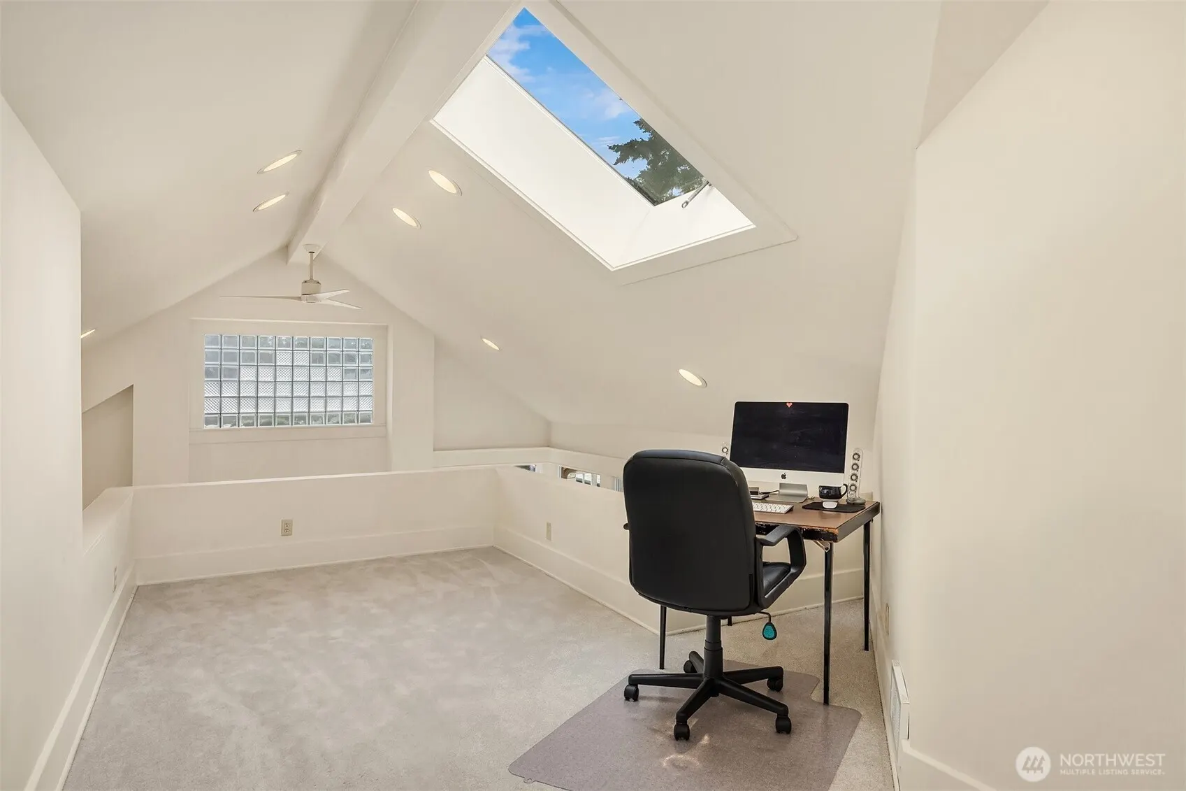 13525 NE 188th Place , Woodinville, WA 98072