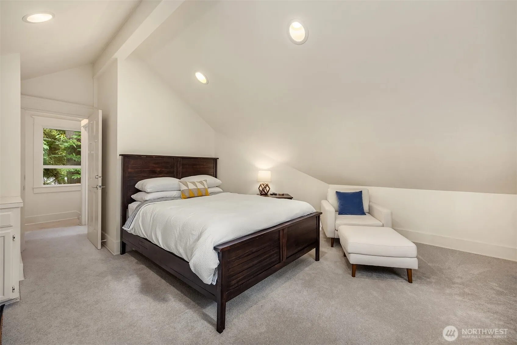 13525 NE 188th Place , Woodinville, WA 98072