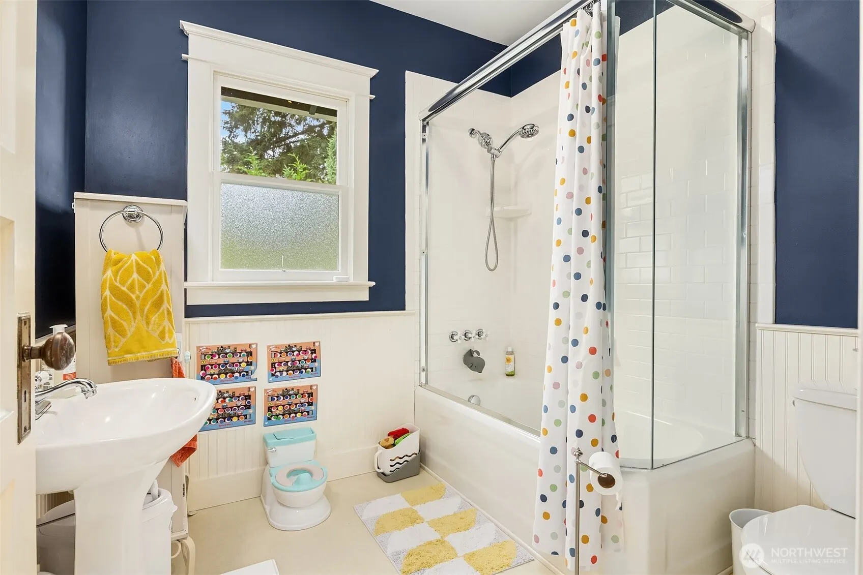 13525 NE 188th Place , Woodinville, WA 98072