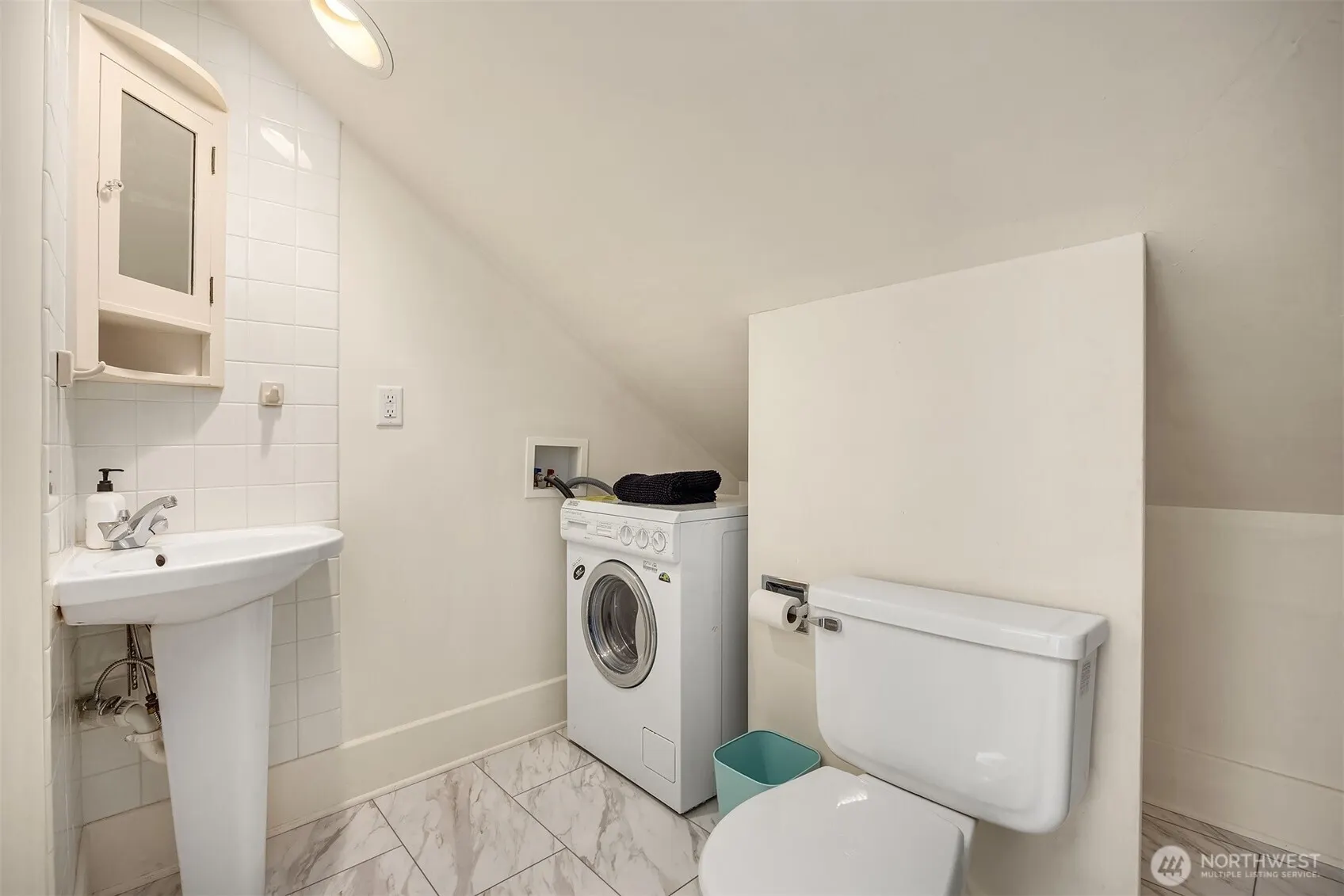 13525 NE 188th Place , Woodinville, WA 98072
