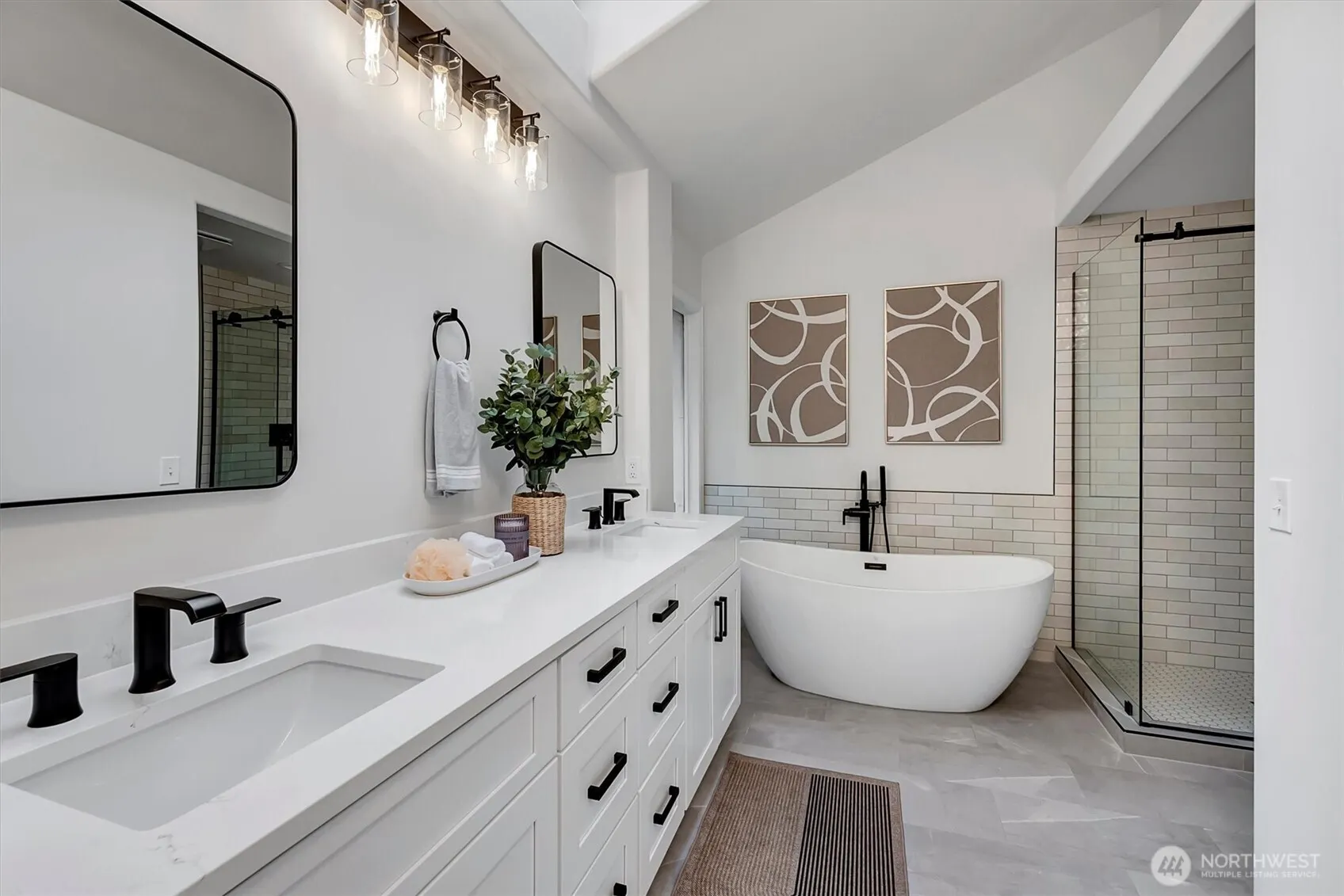 21517 NE 143rd Place , Woodinville, WA 98077