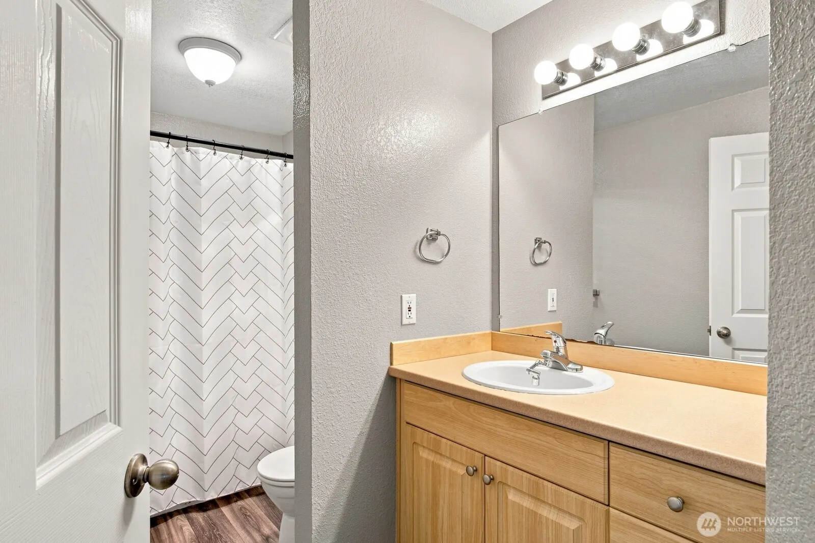 15433 Country Club Drive #E103, Mill Creek, WA 98012