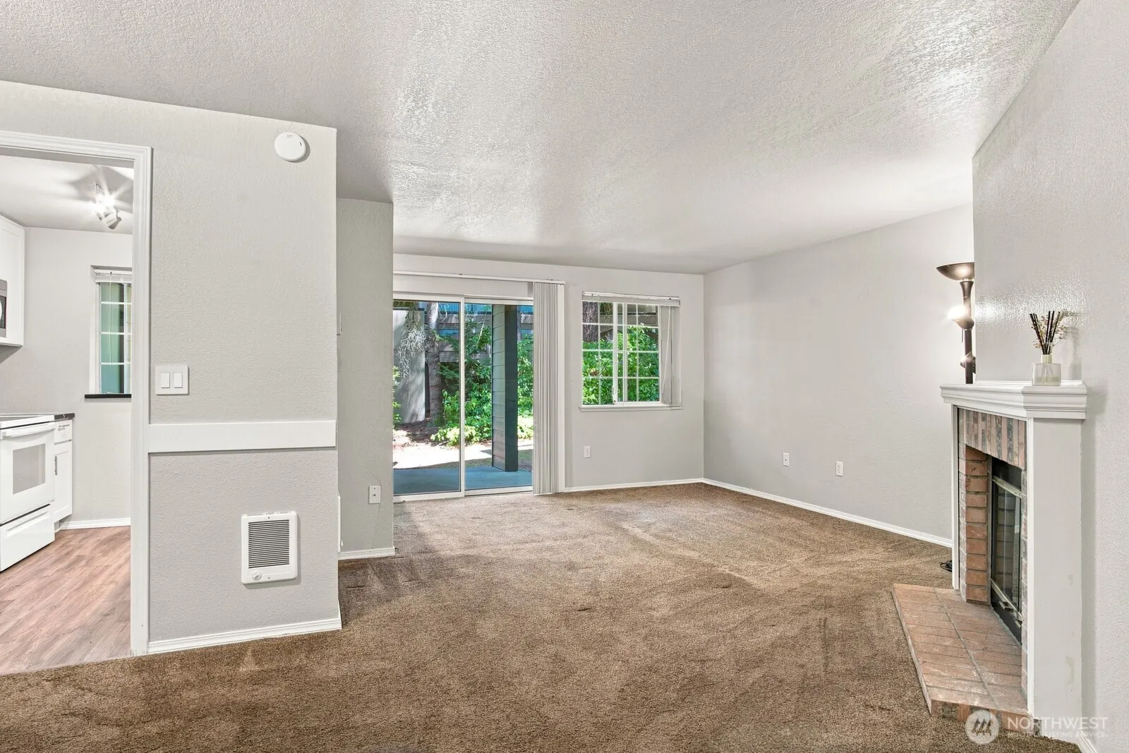 15433 Country Club Drive #E103, Mill Creek, WA 98012
