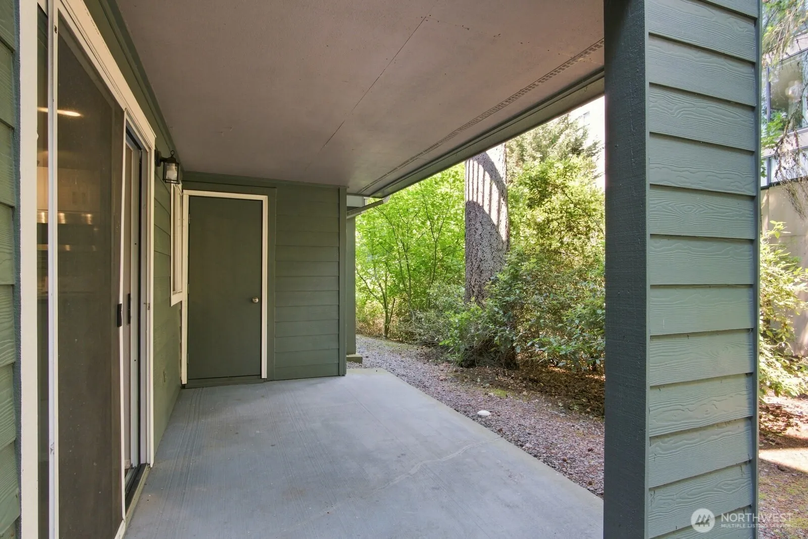 15433 Country Club Drive #E103, Mill Creek, WA 98012