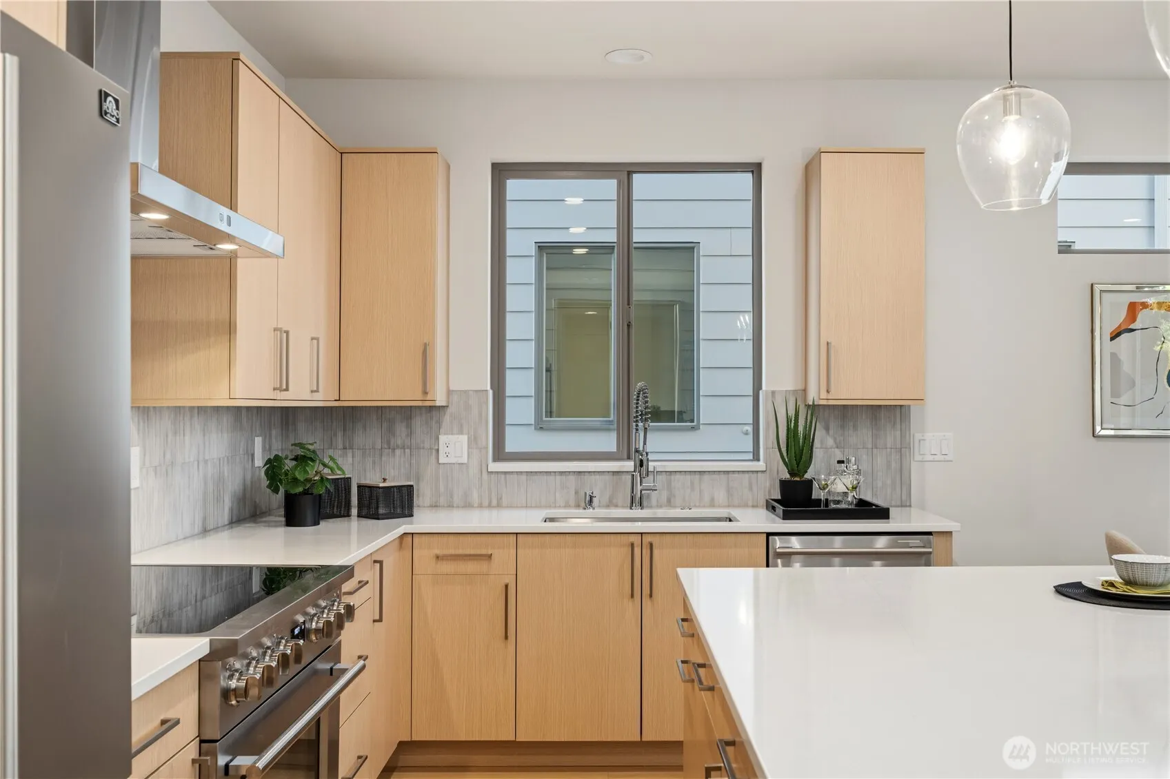 8229 NE 128th Street , Kirkland, WA 98034