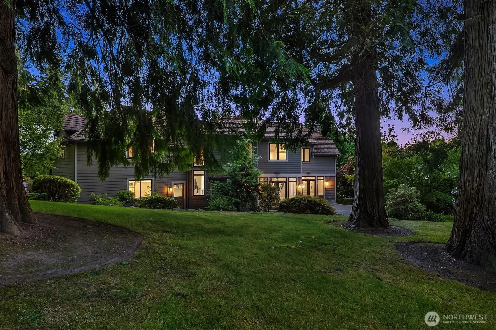 20424 NE 64th Place , Redmond, WA 98053