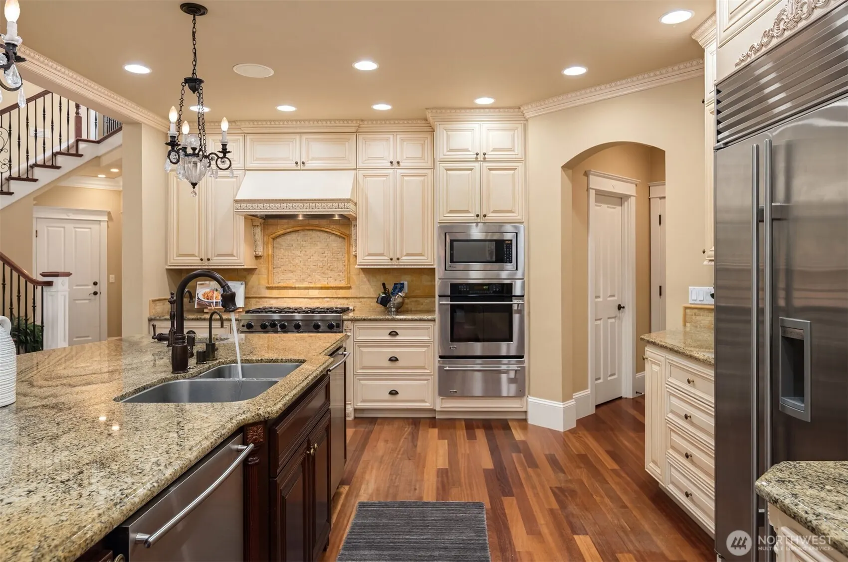 20424 NE 64th Place , Redmond, WA 98053