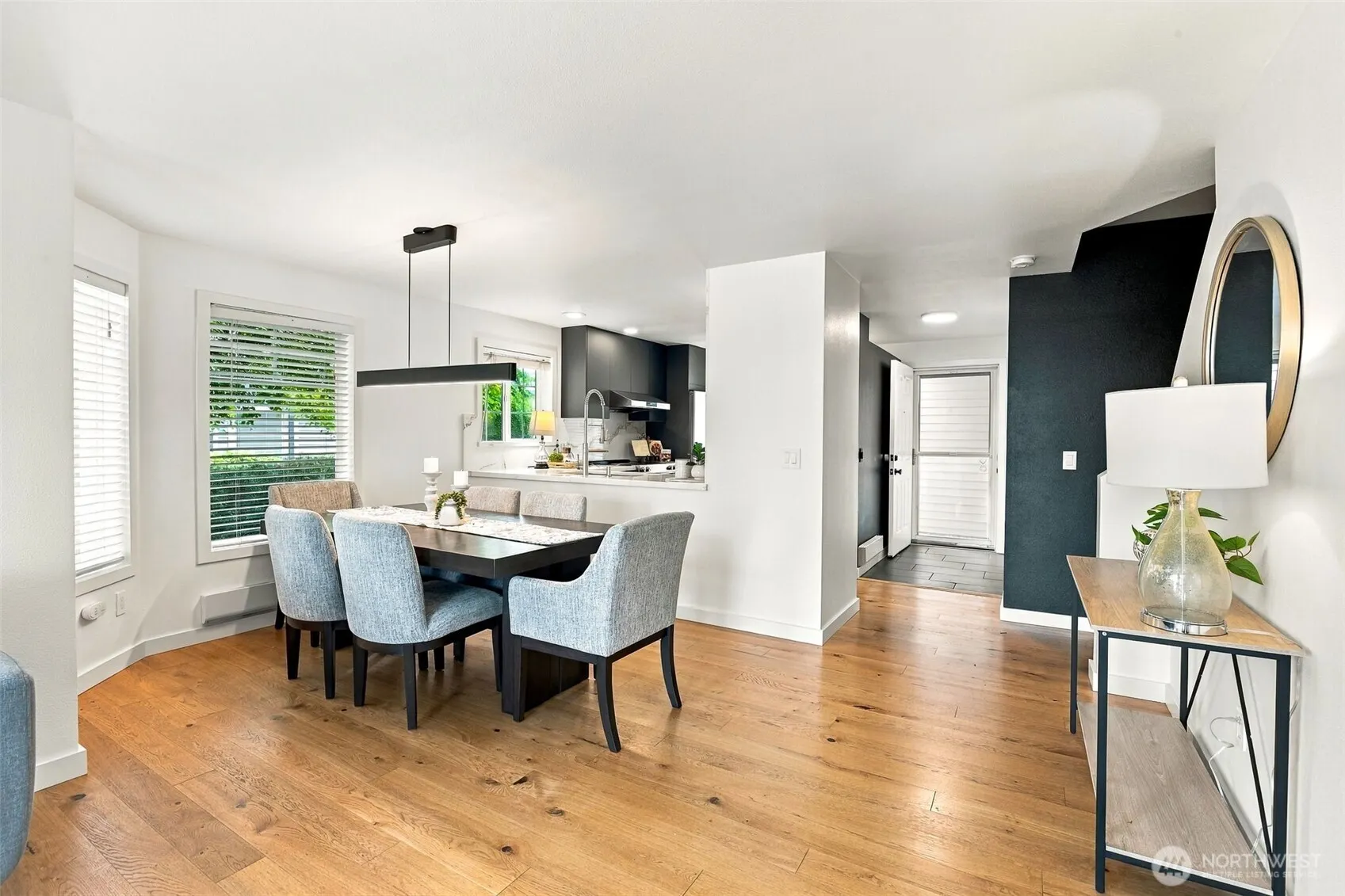 5508 S 236th Place #8-4, Kent, WA 98032-3306