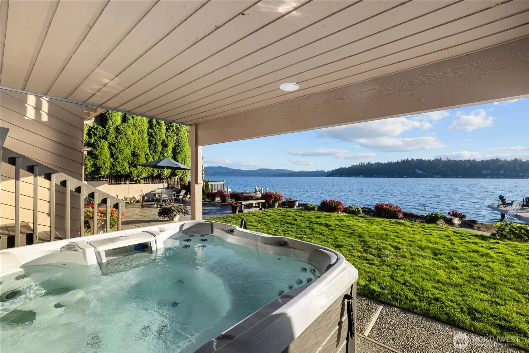 2825 E Lake Sammamish Parkway NE, Sammamish, WA 98074
