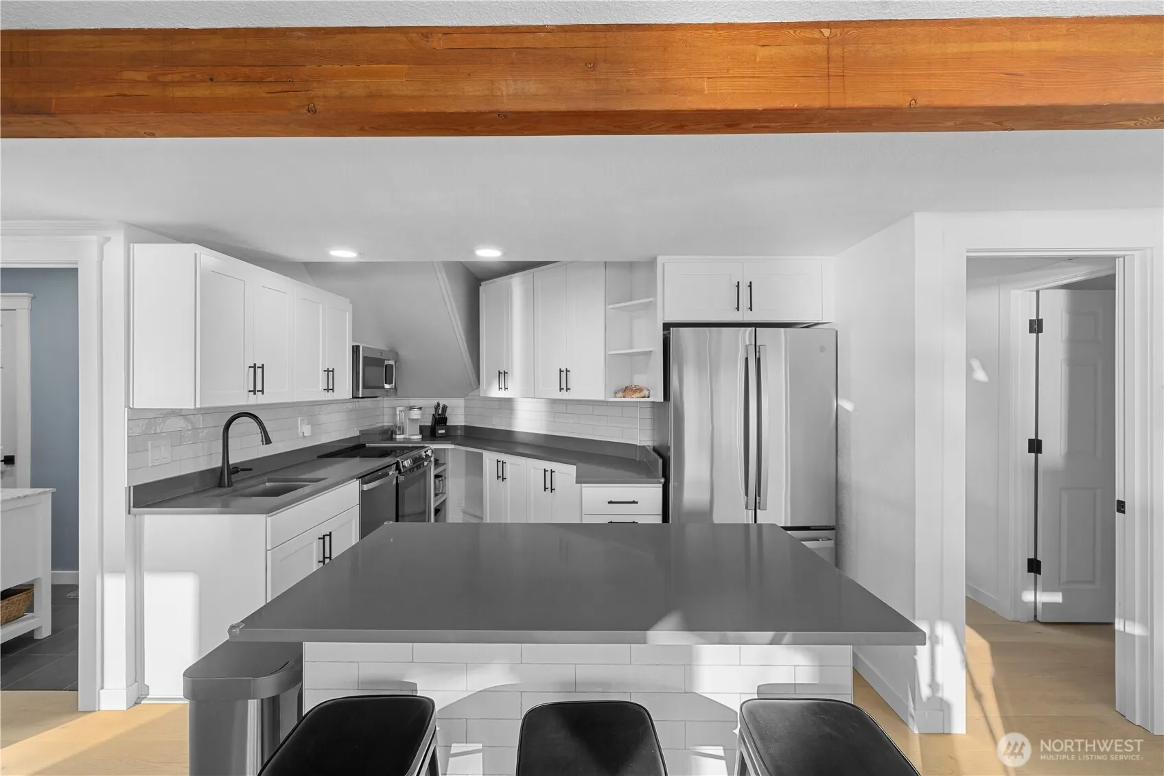 2825 E Lake Sammamish Parkway NE, Sammamish, WA 98074