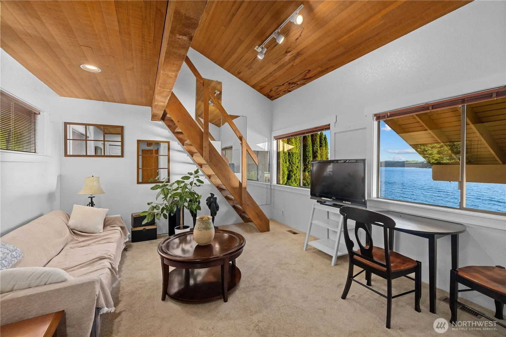 2825 E Lake Sammamish Parkway NE, Sammamish, WA 98074