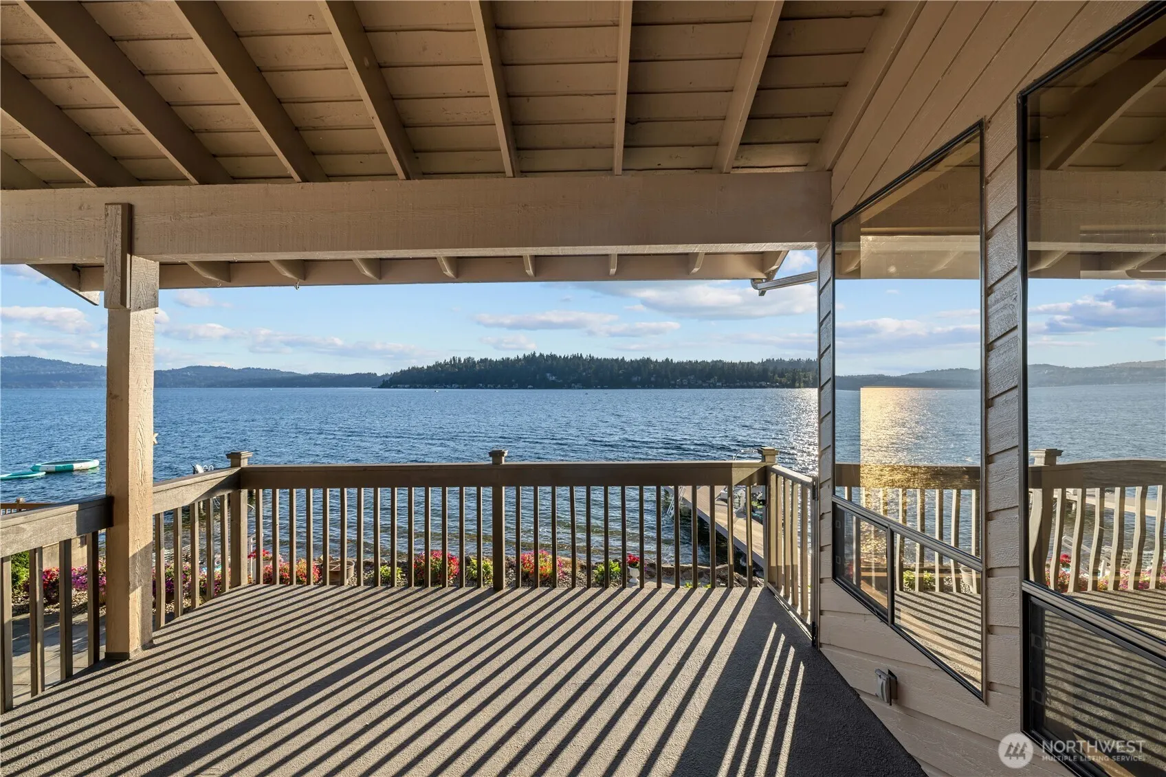 2825 E Lake Sammamish Parkway NE, Sammamish, WA 98074