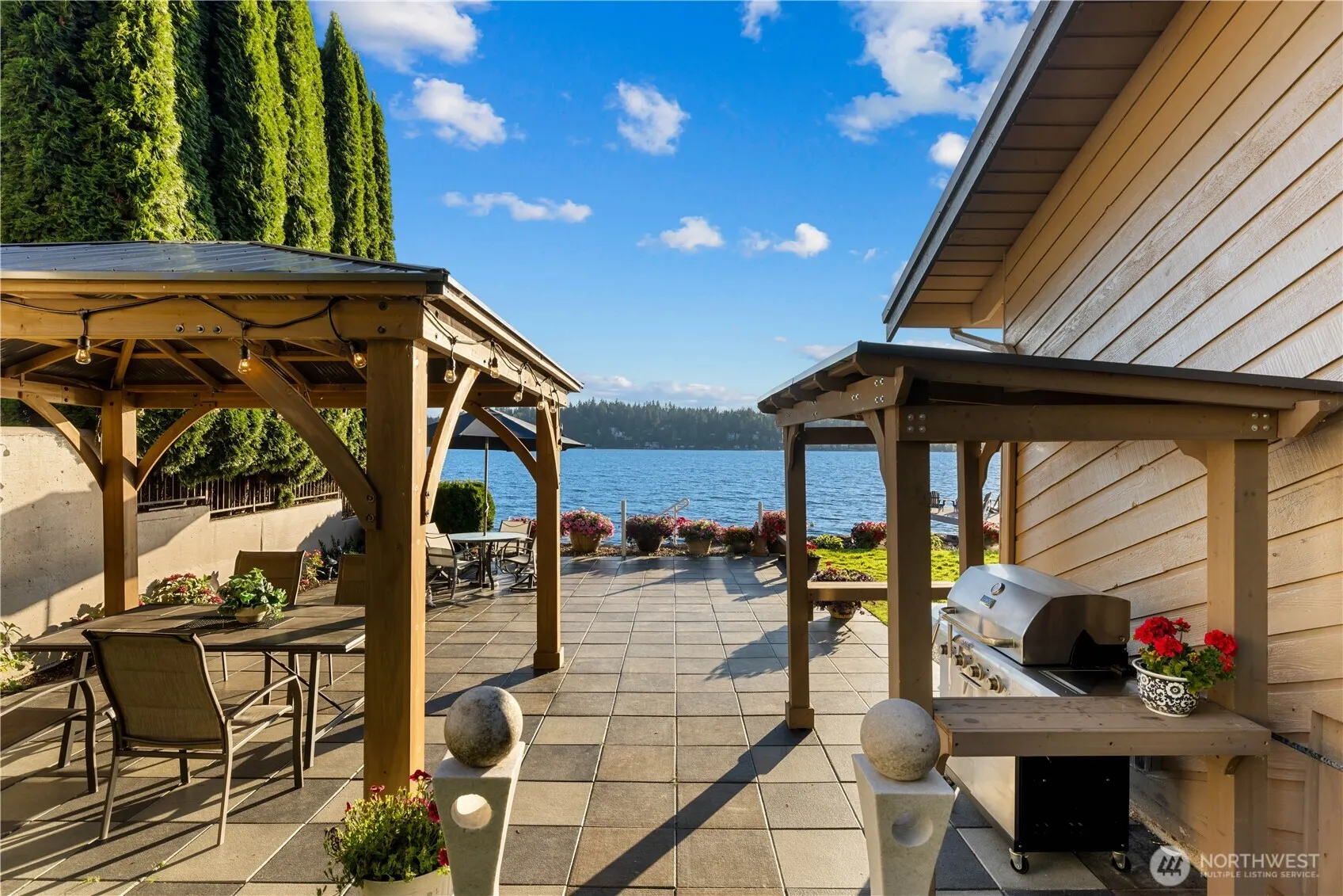 2825 E Lake Sammamish Parkway NE, Sammamish, WA 98074