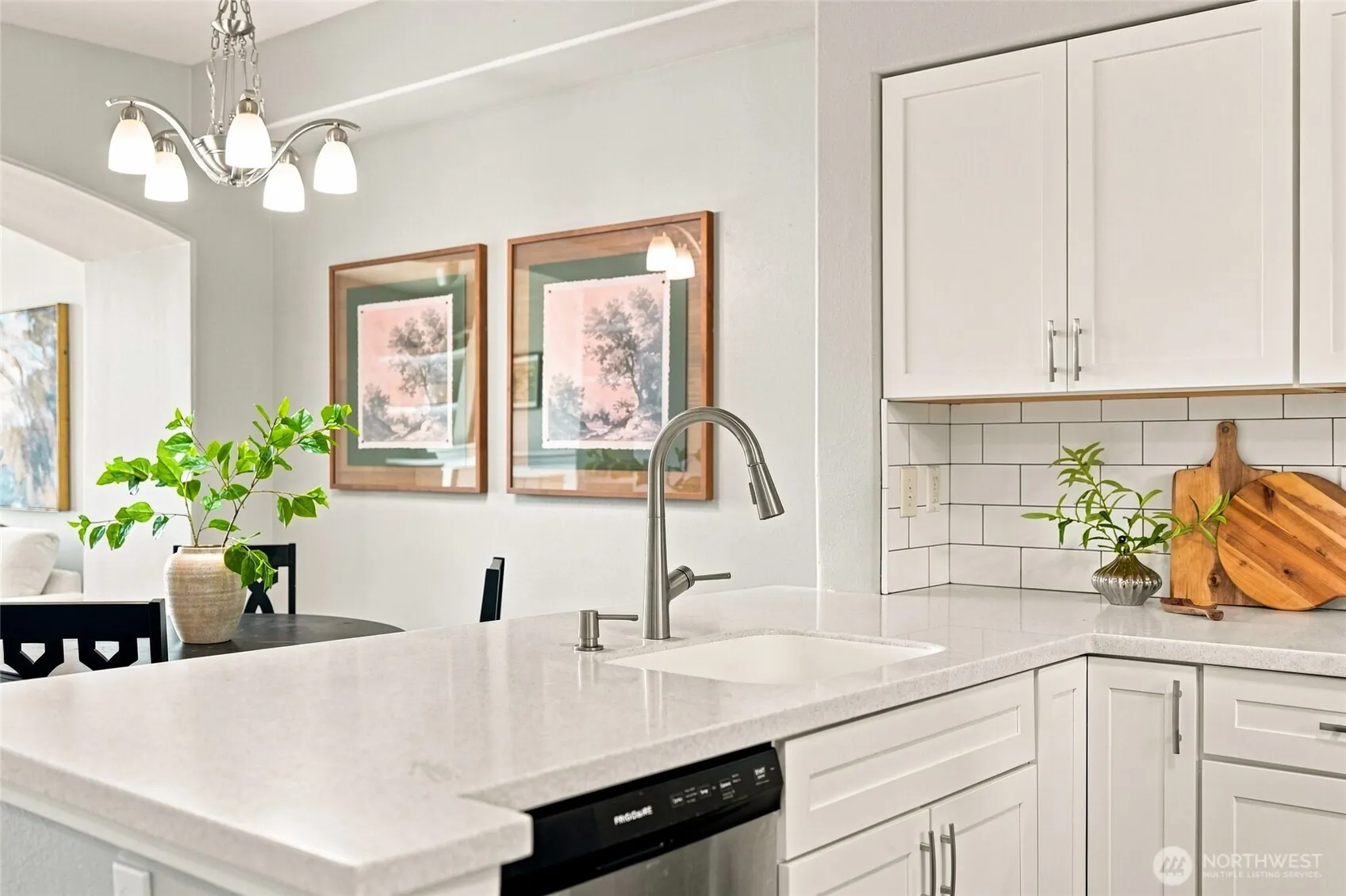23300 SE Black Nugget Road #M2, Issaquah, WA 98029