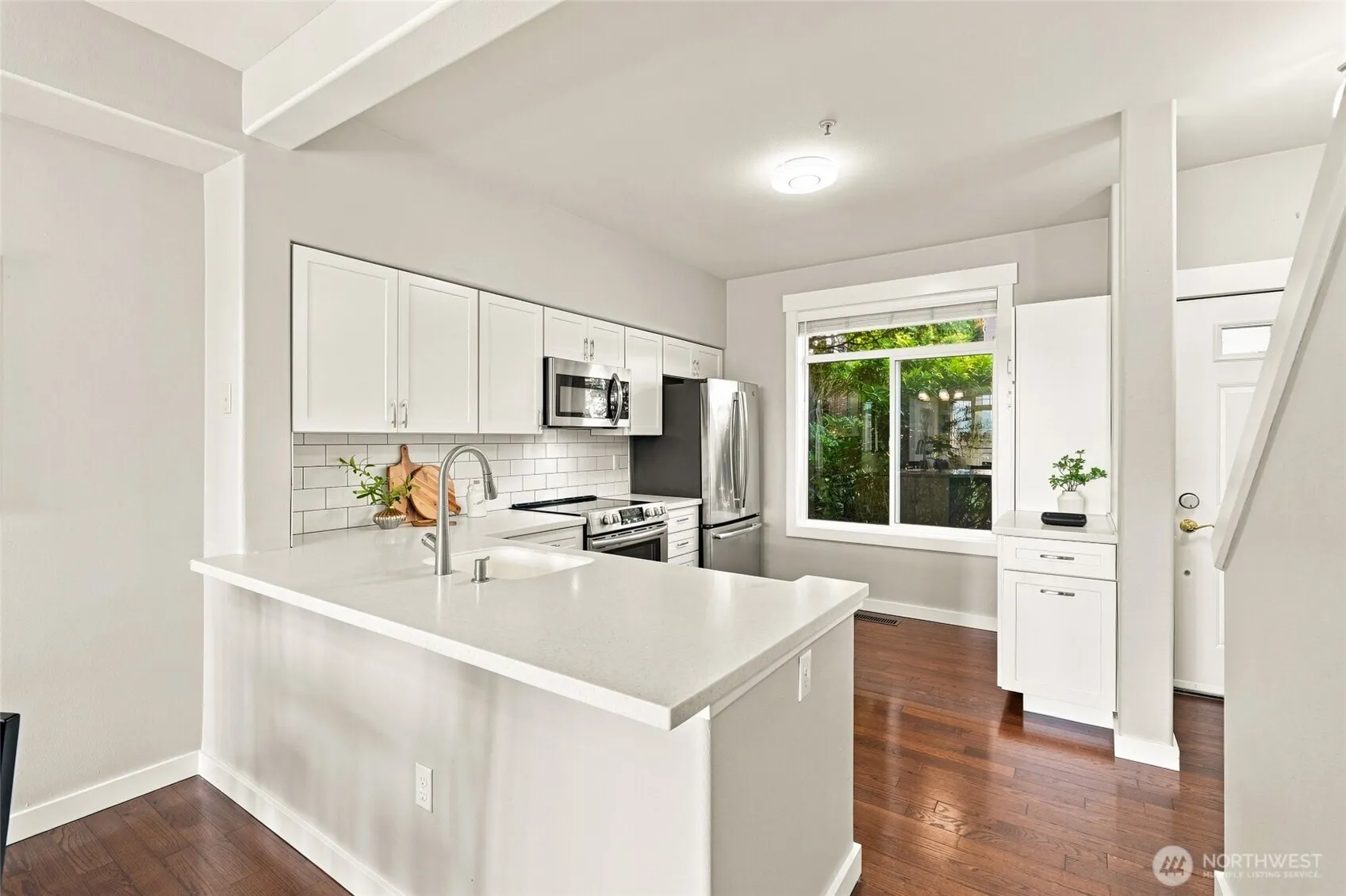 23300 SE Black Nugget Road #M2, Issaquah, WA 98029