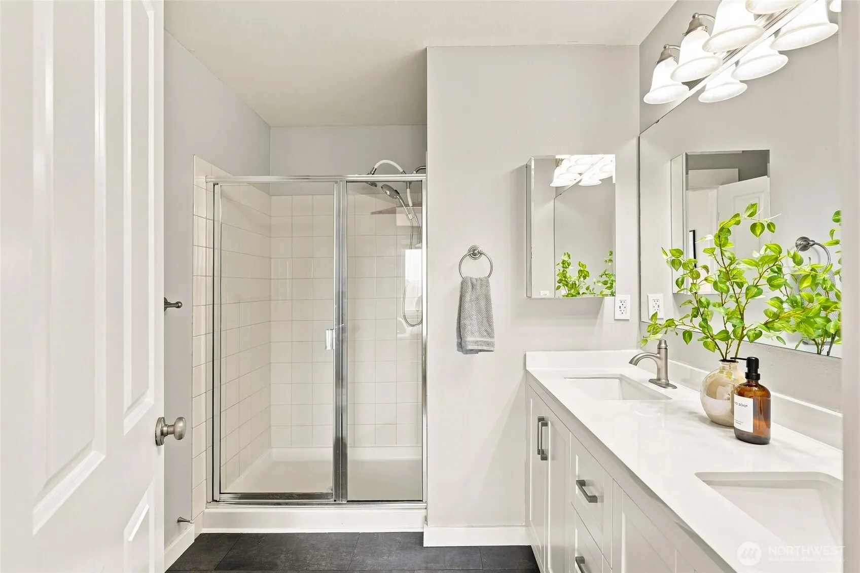 23300 SE Black Nugget Road #M2, Issaquah, WA 98029