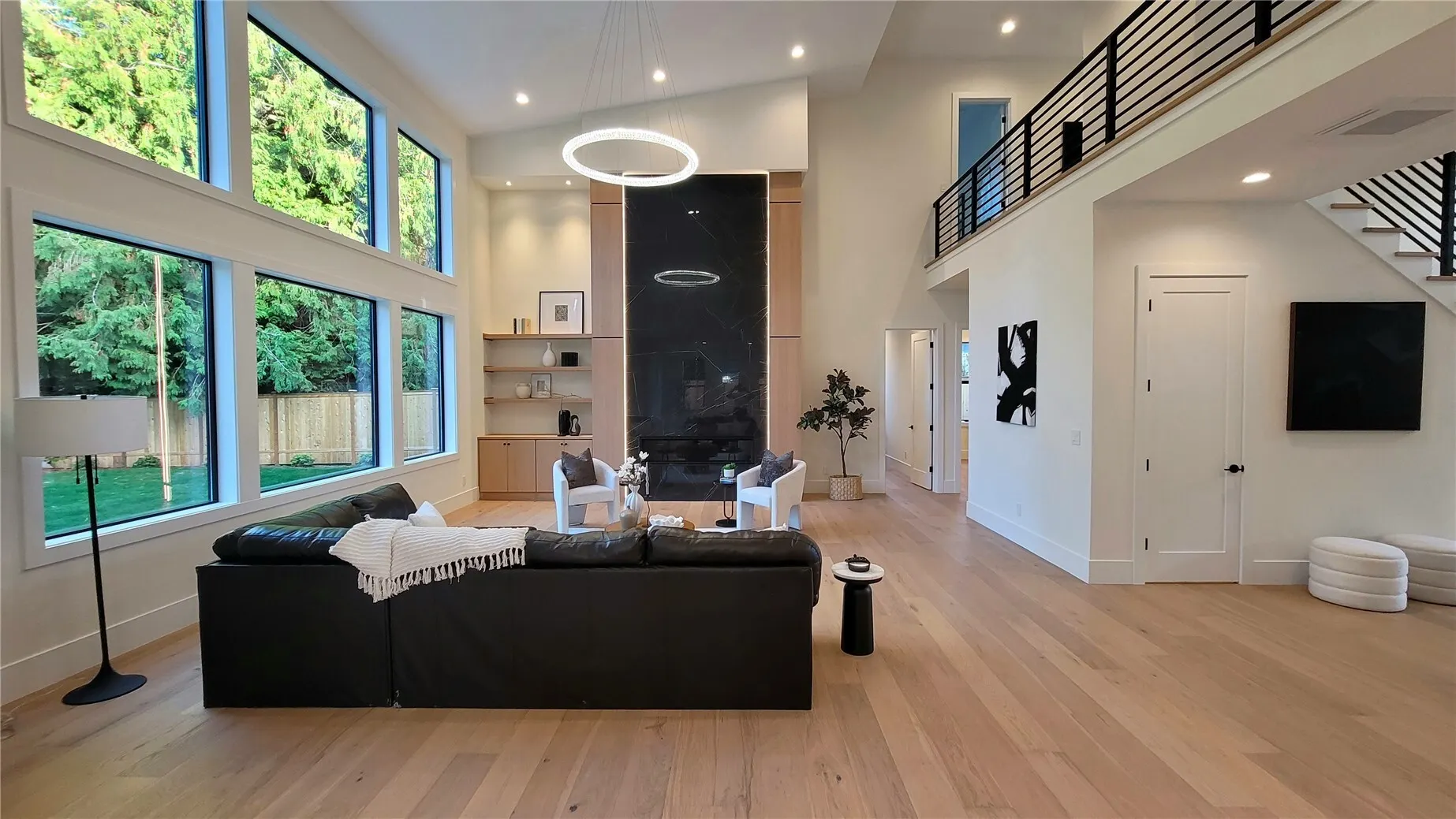16906 NE 14th Street , Bellevue, WA 98008