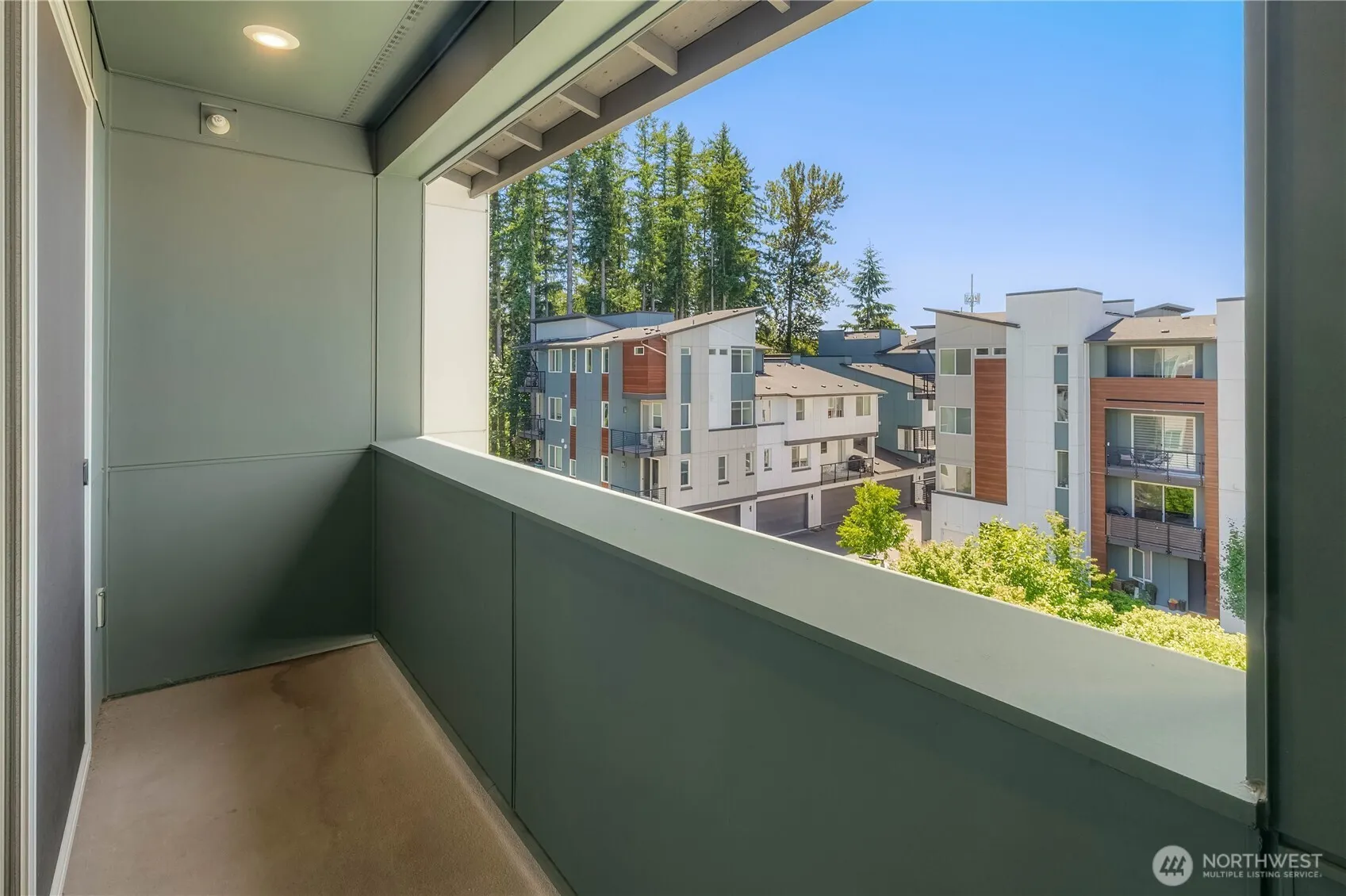 23119 NE 8th Street #B103, Sammamish, WA 98074