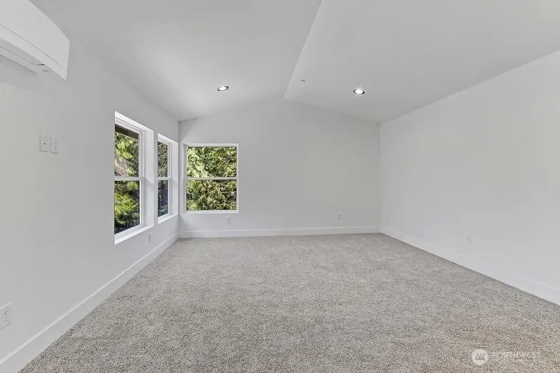 5921 164th Street SW, Lynnwood, WA 98037