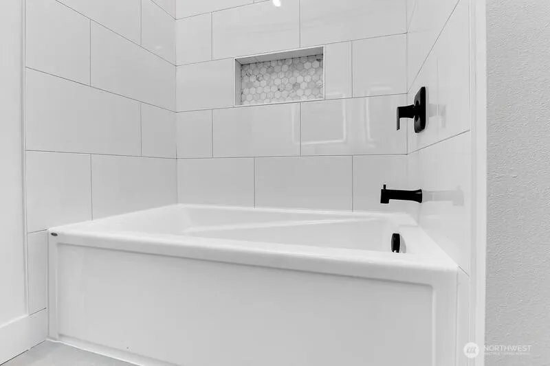 5921 164th Street SW, Lynnwood, WA 98037