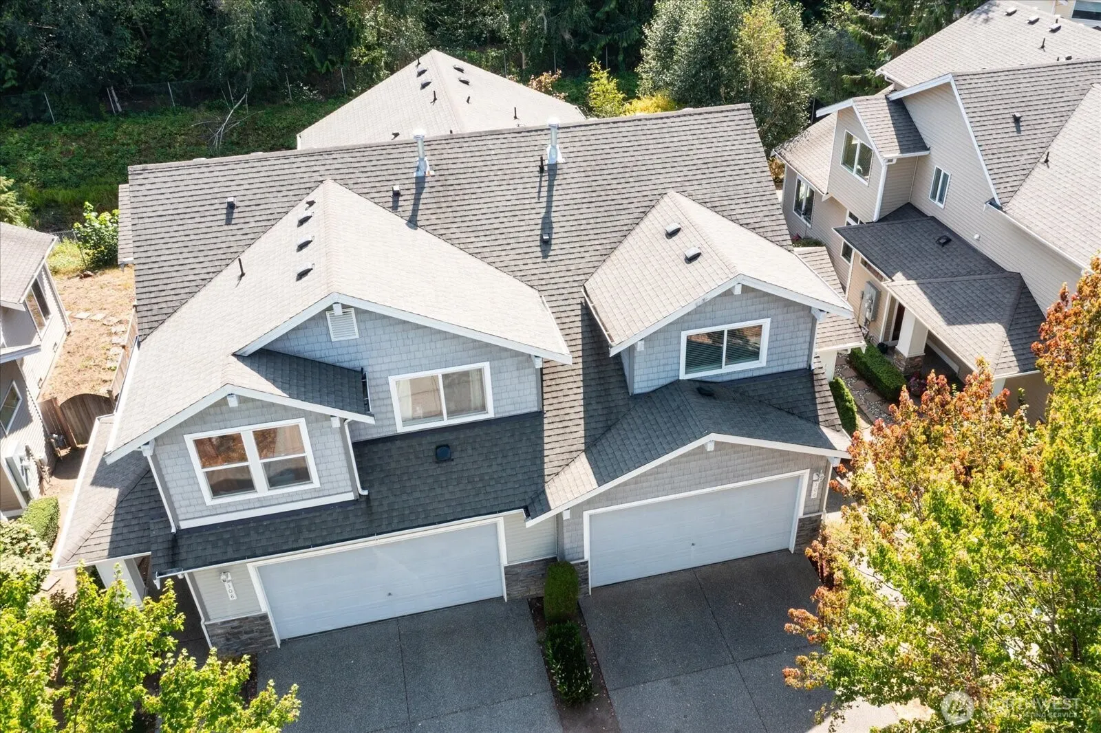 308 196th Place SW #102, Lynnwood, WA 98036