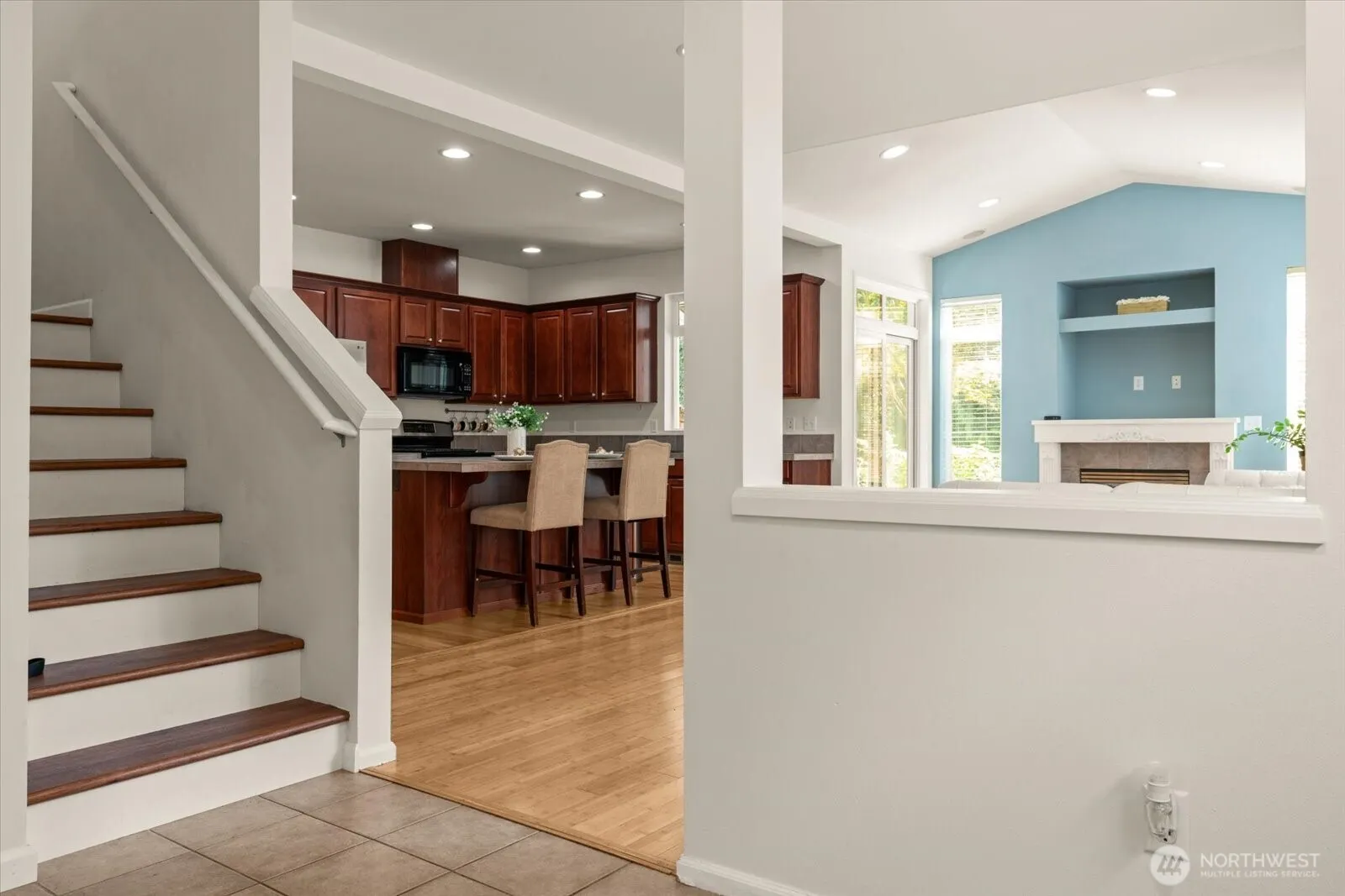 308 196th Place SW #102, Lynnwood, WA 98036