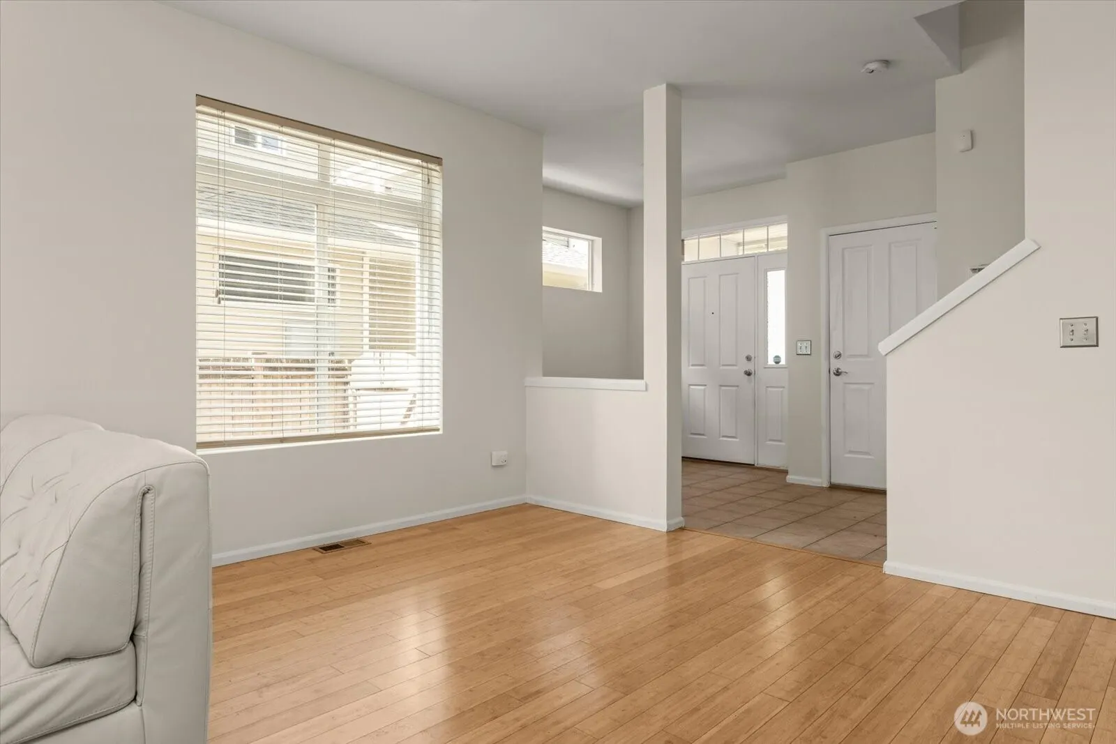 308 196th Place SW #102, Lynnwood, WA 98036