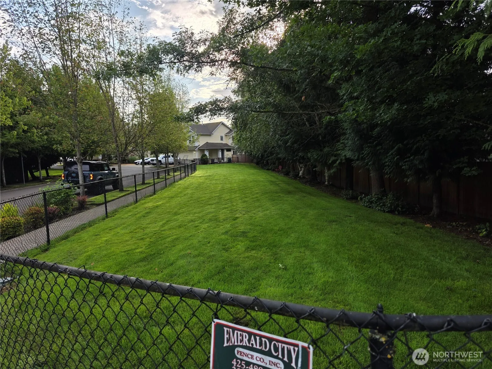 308 196th Place SW #102, Lynnwood, WA 98036