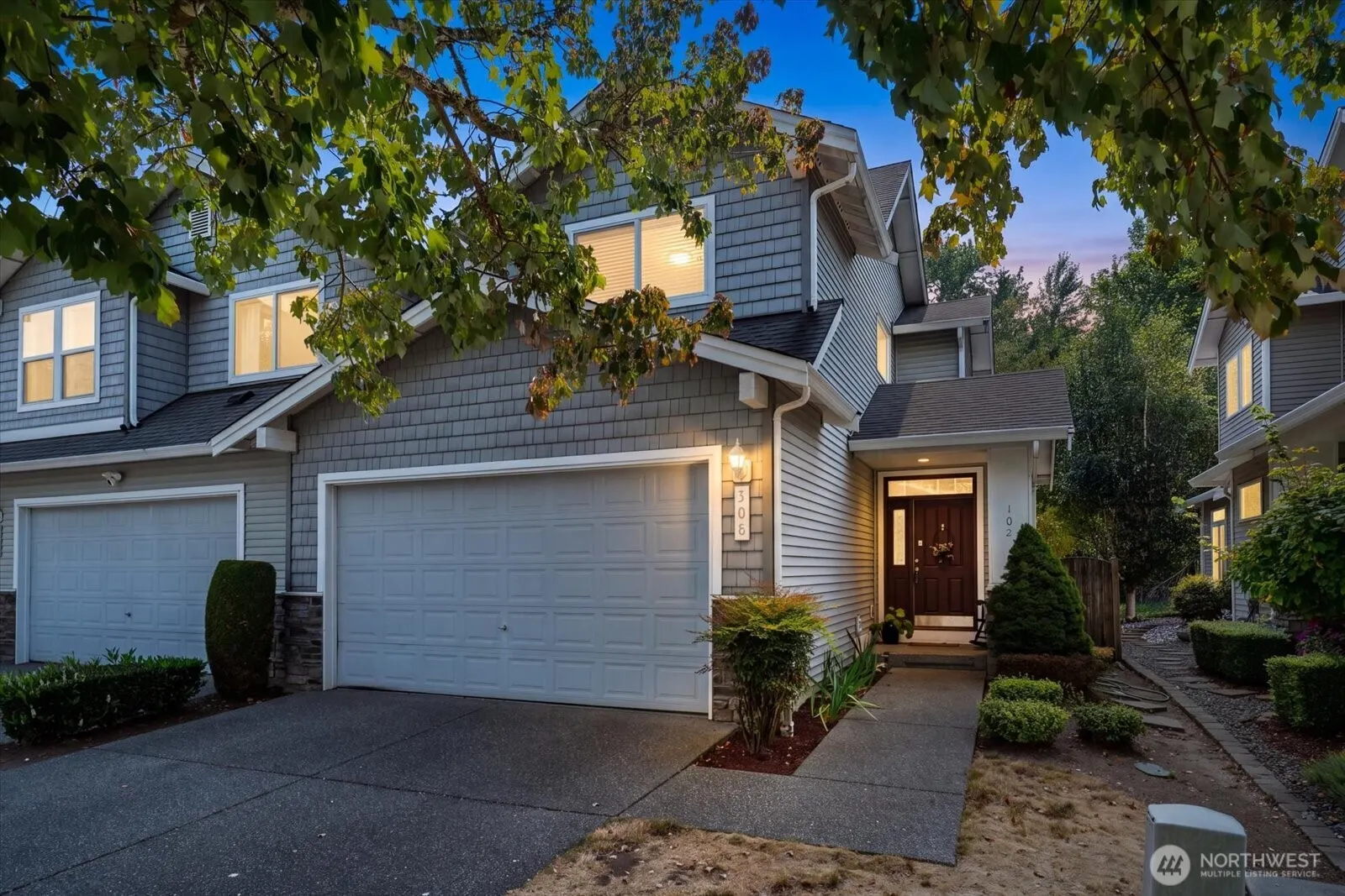 308 196th Place SW #102, Lynnwood, WA 98036