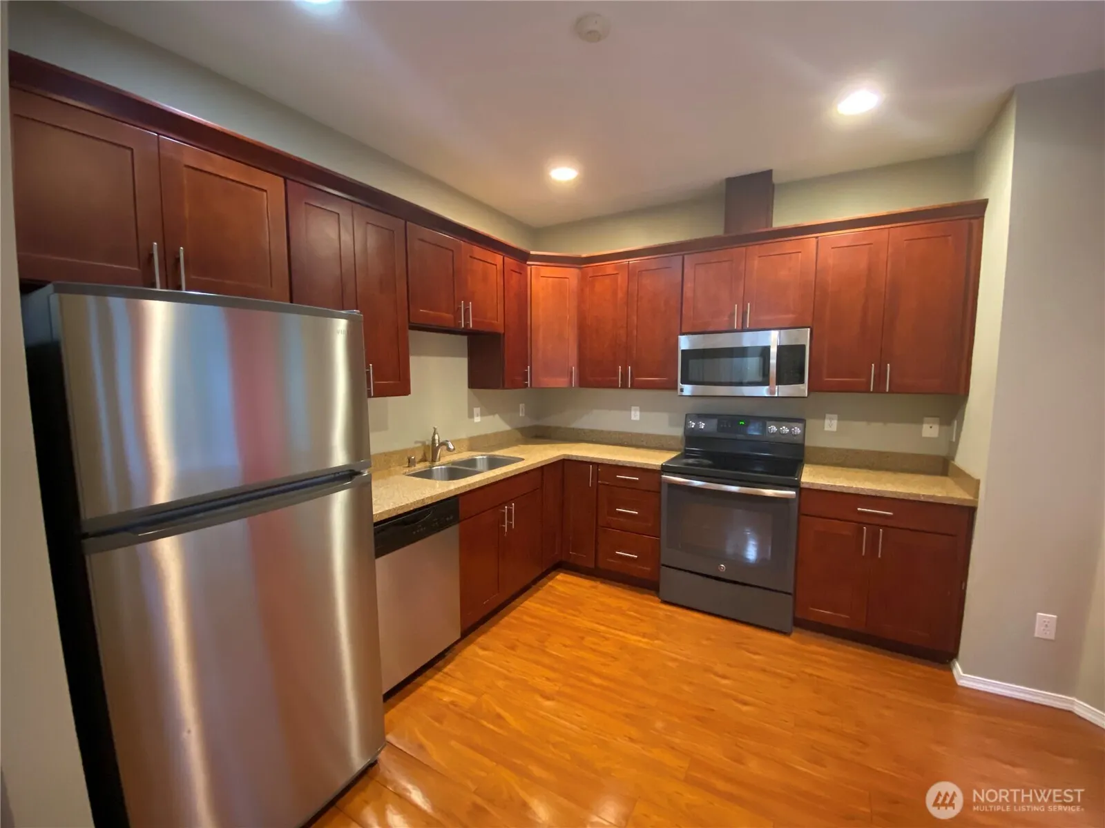 18006 NE 93rd , Redmond, WA 98052