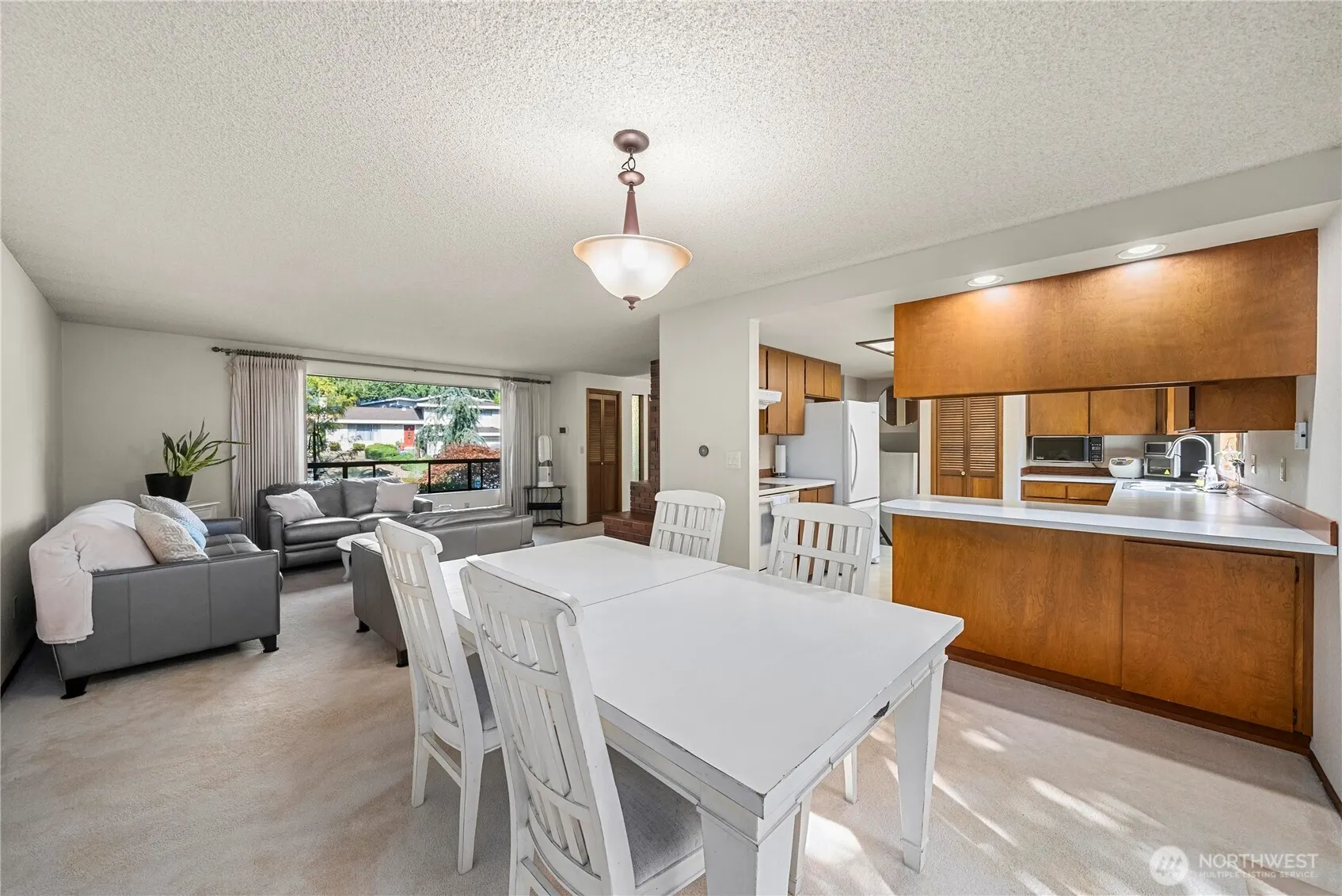 13323 SE 233rd Street , Kent, WA 98042