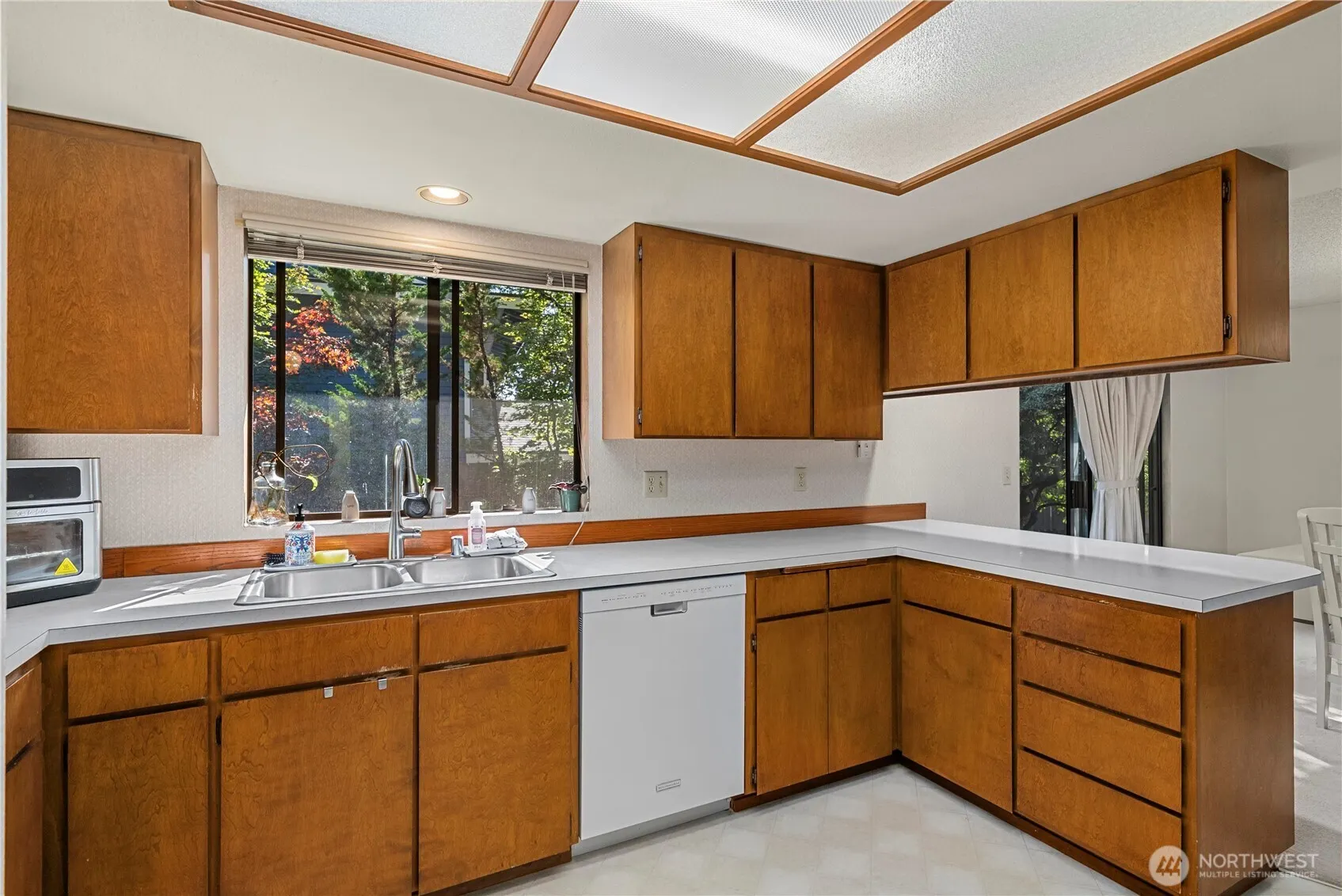 13323 SE 233rd Street , Kent, WA 98042