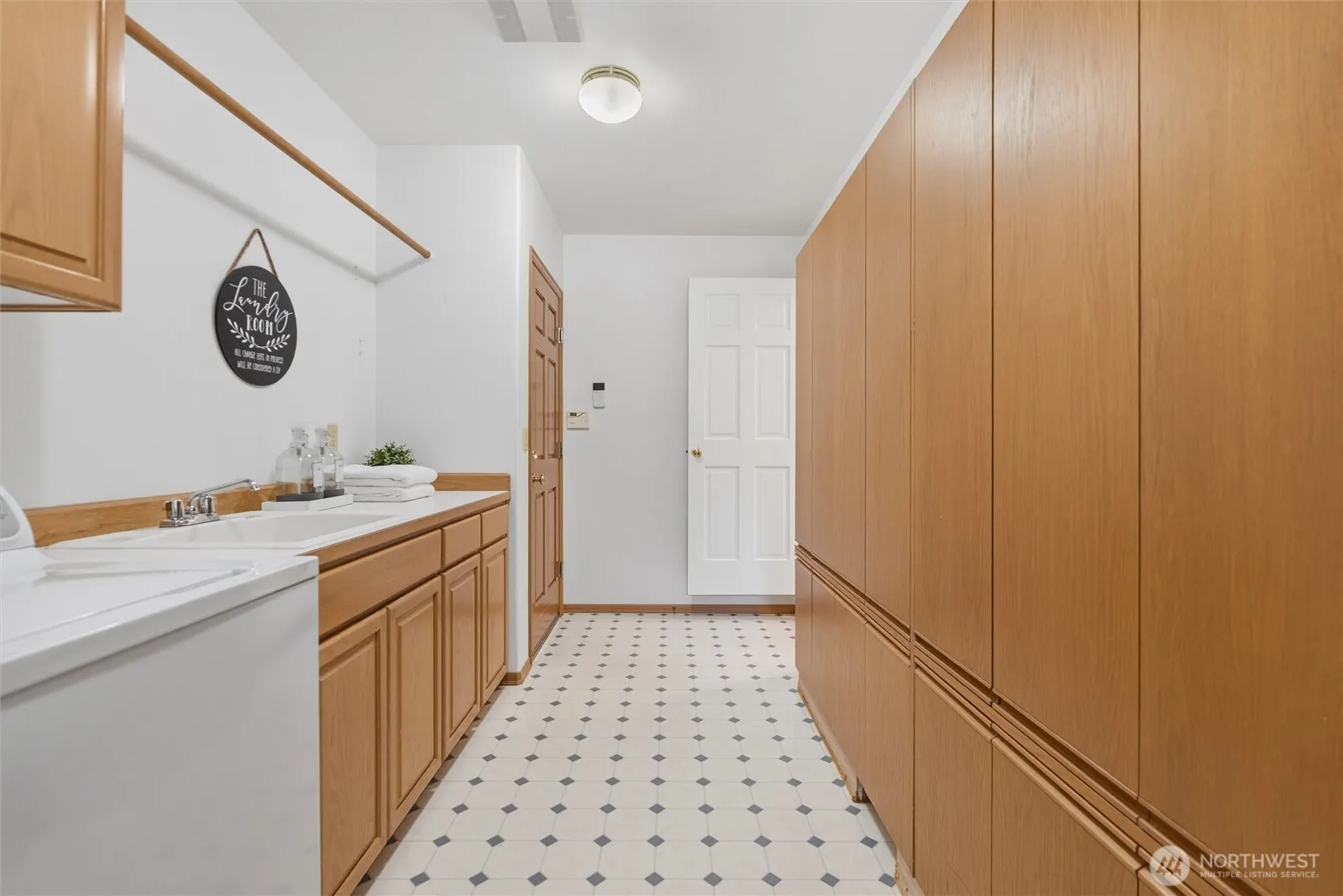 19611 NE 129th Way , Woodinville, WA 98077