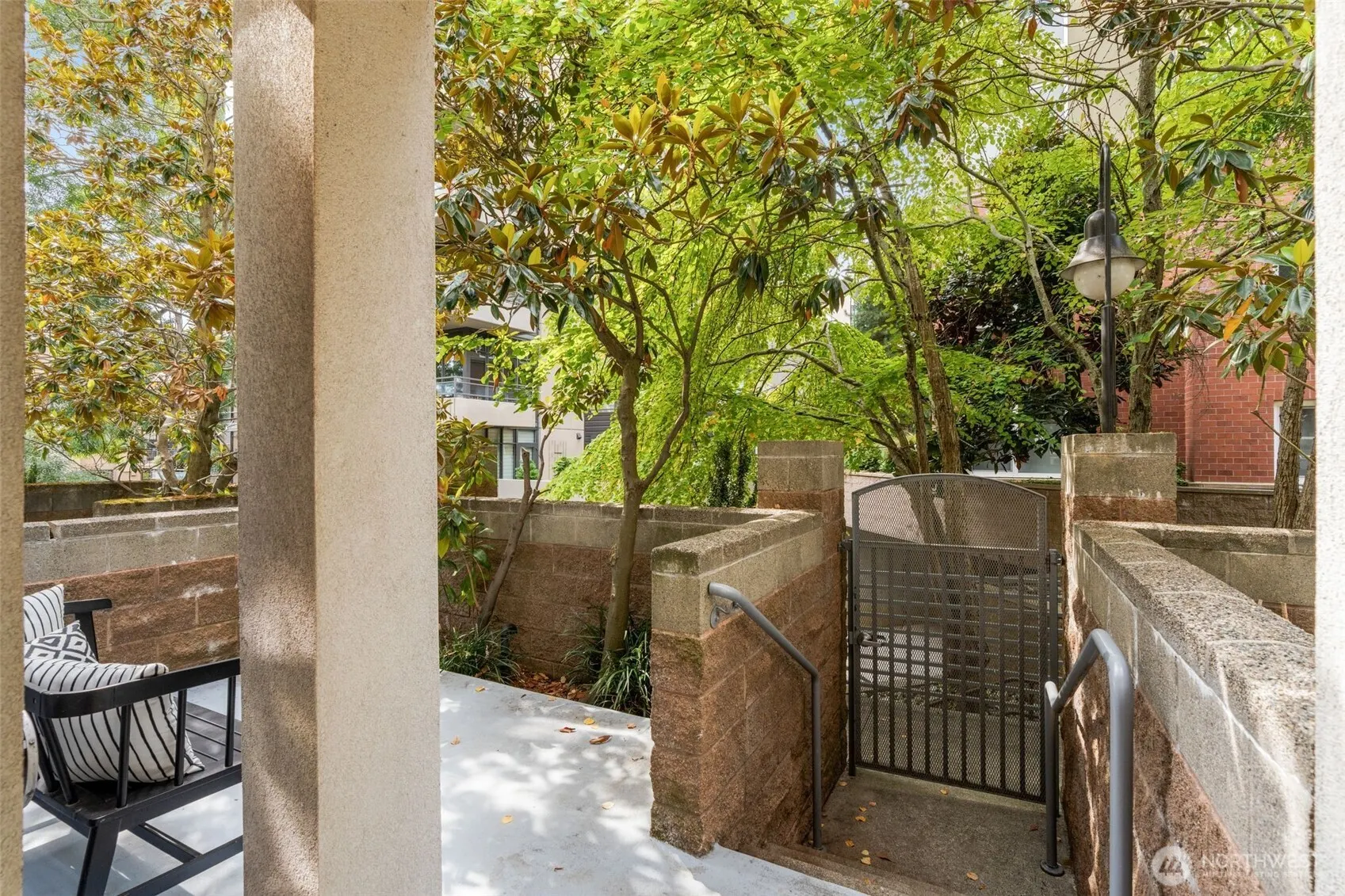 10042 Main Street #112, Bellevue, WA 98004