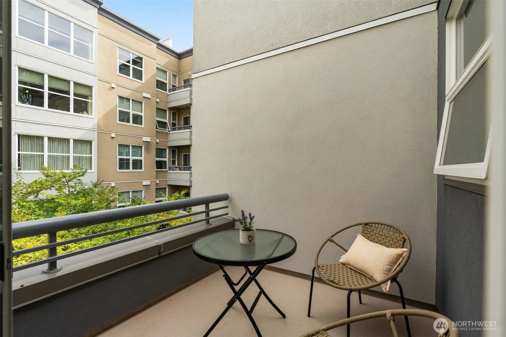 10042 Main Street #112, Bellevue, WA 98004