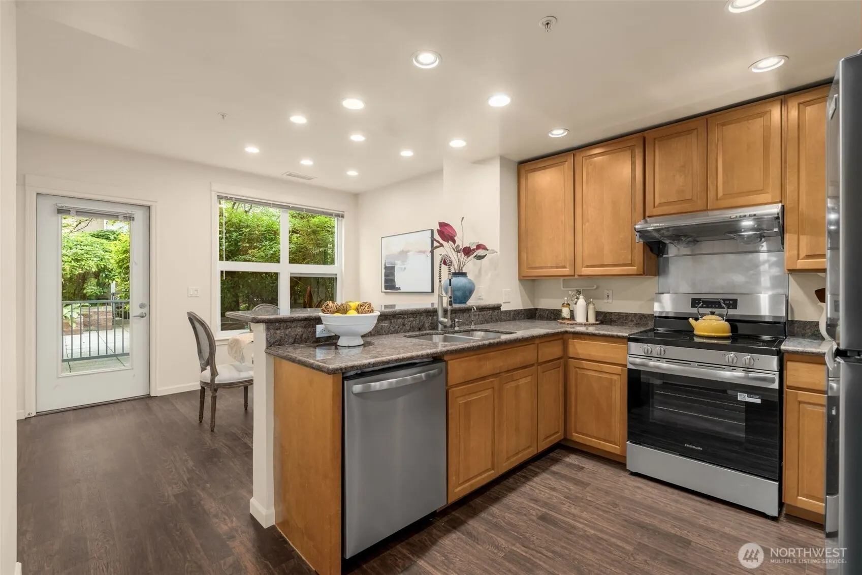 10042 Main Street #112, Bellevue, WA 98004