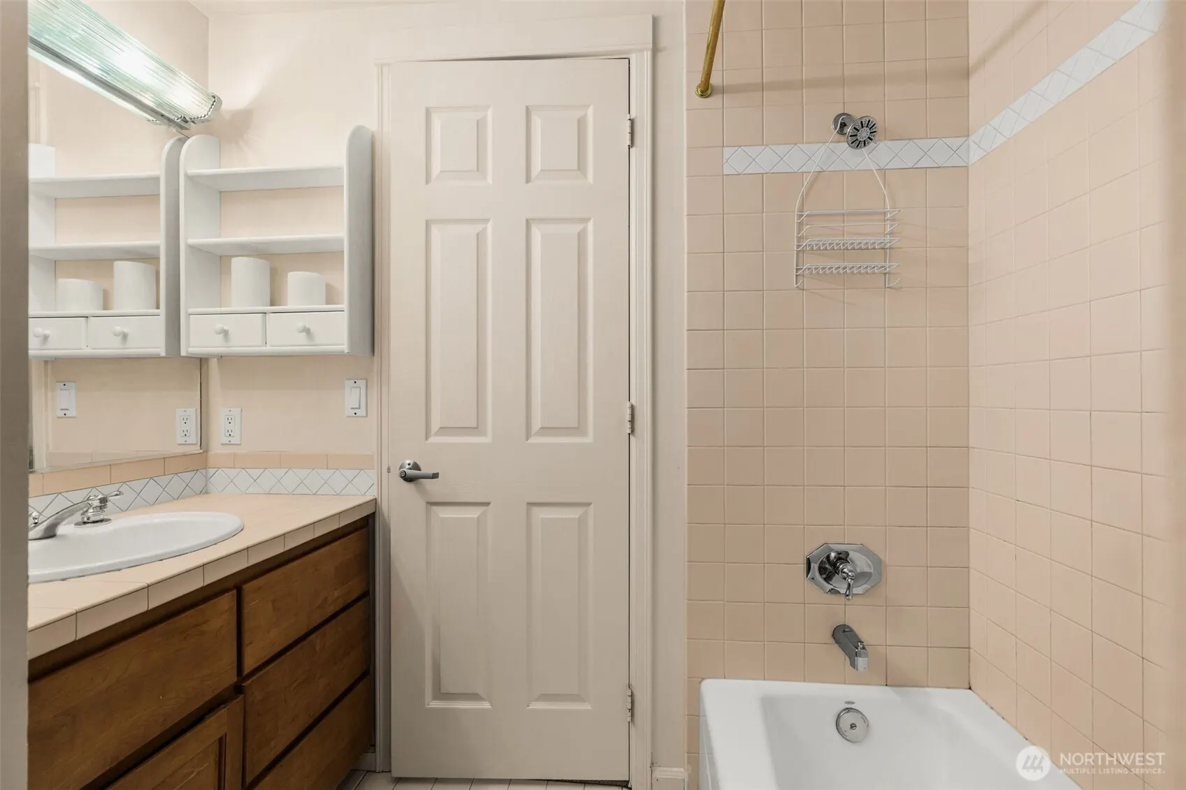 10042 Main Street #112, Bellevue, WA 98004