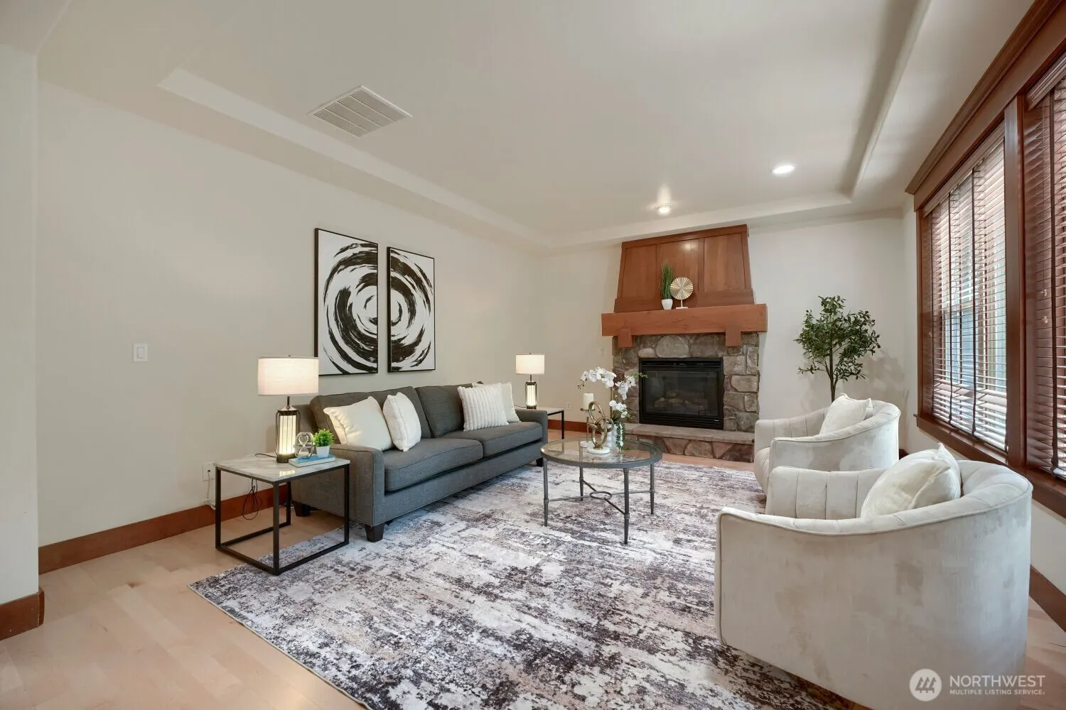 23527 NE 13th Place , Sammamish, WA 98074