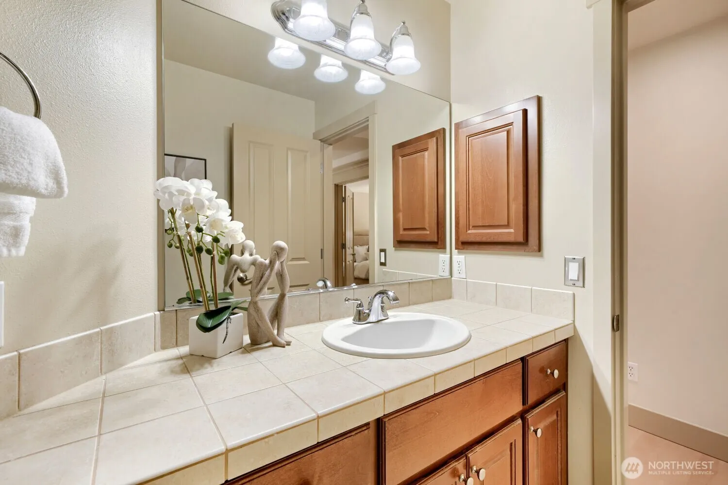23527 NE 13th Place , Sammamish, WA 98074