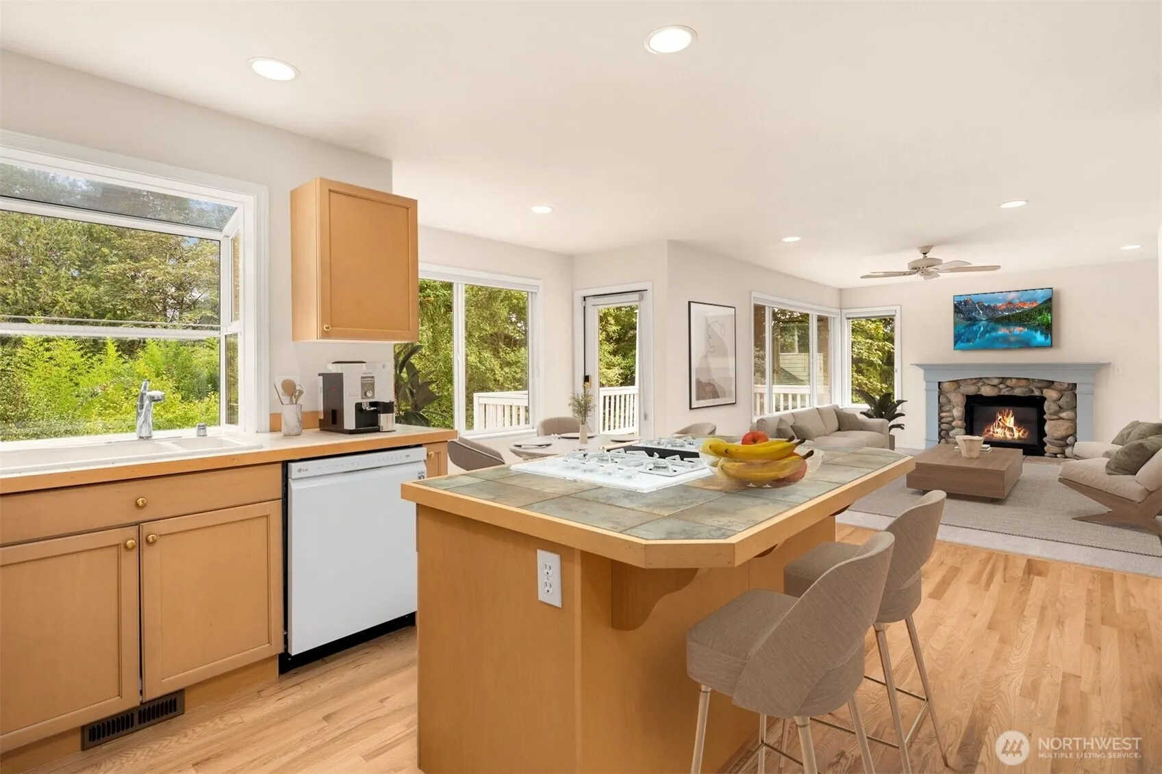 10332 186th Court NE, Redmond, WA 98052