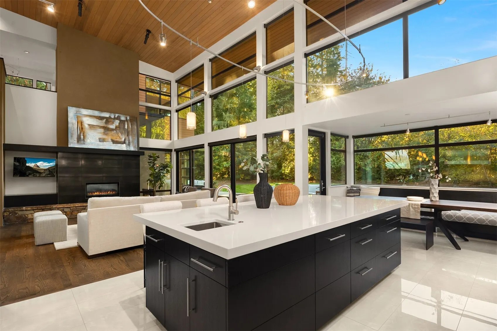 2058 250th Place NE, Sammamish, WA 98074