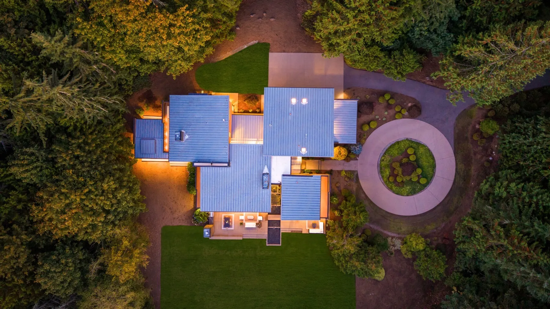 2058 250th Place NE, Sammamish, WA 98074