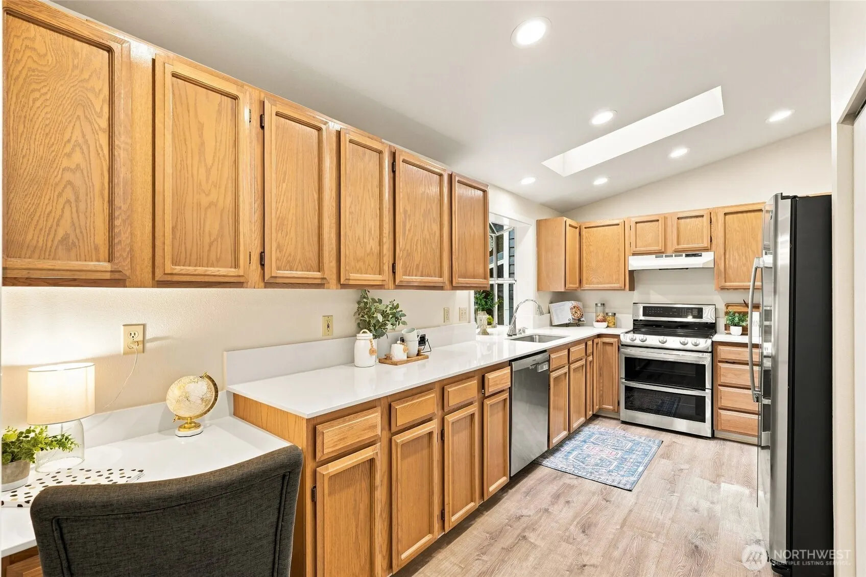 3020 E Ames Lake Drive NE, Redmond, WA 98053