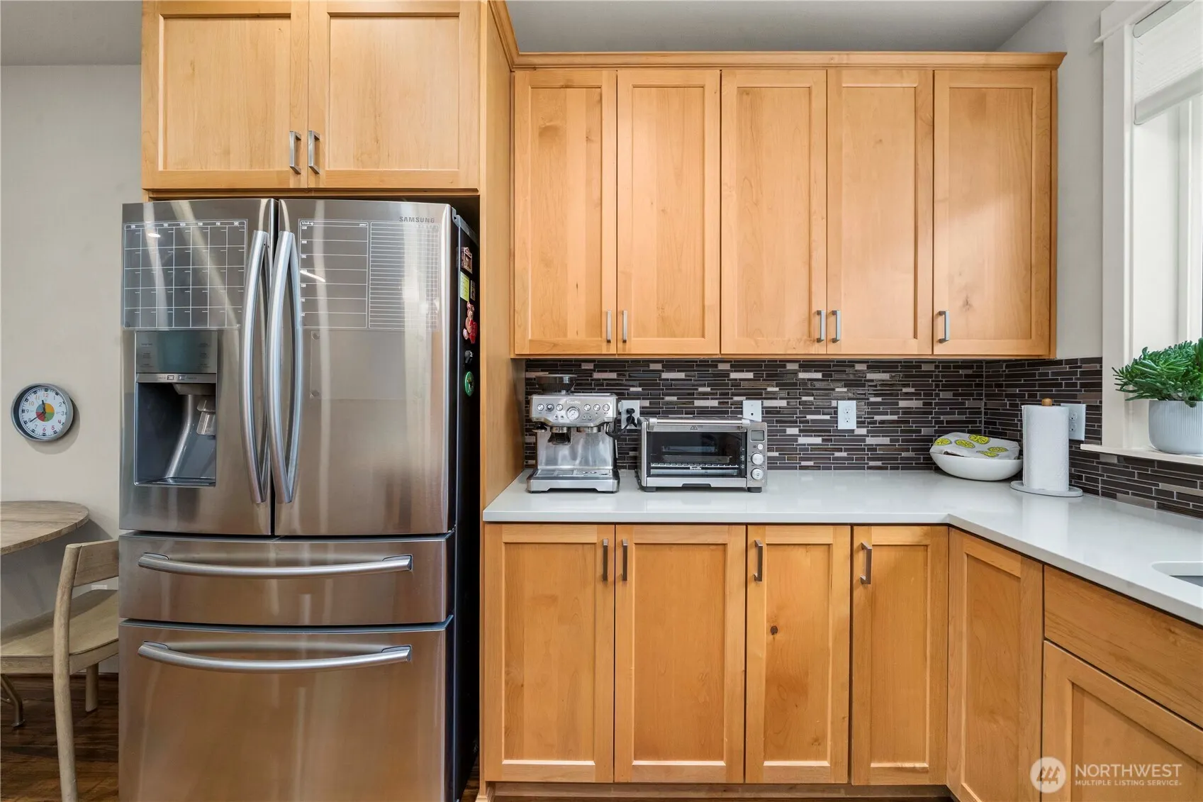 23000 NE 8th Street #E5, Sammamish, WA 98074