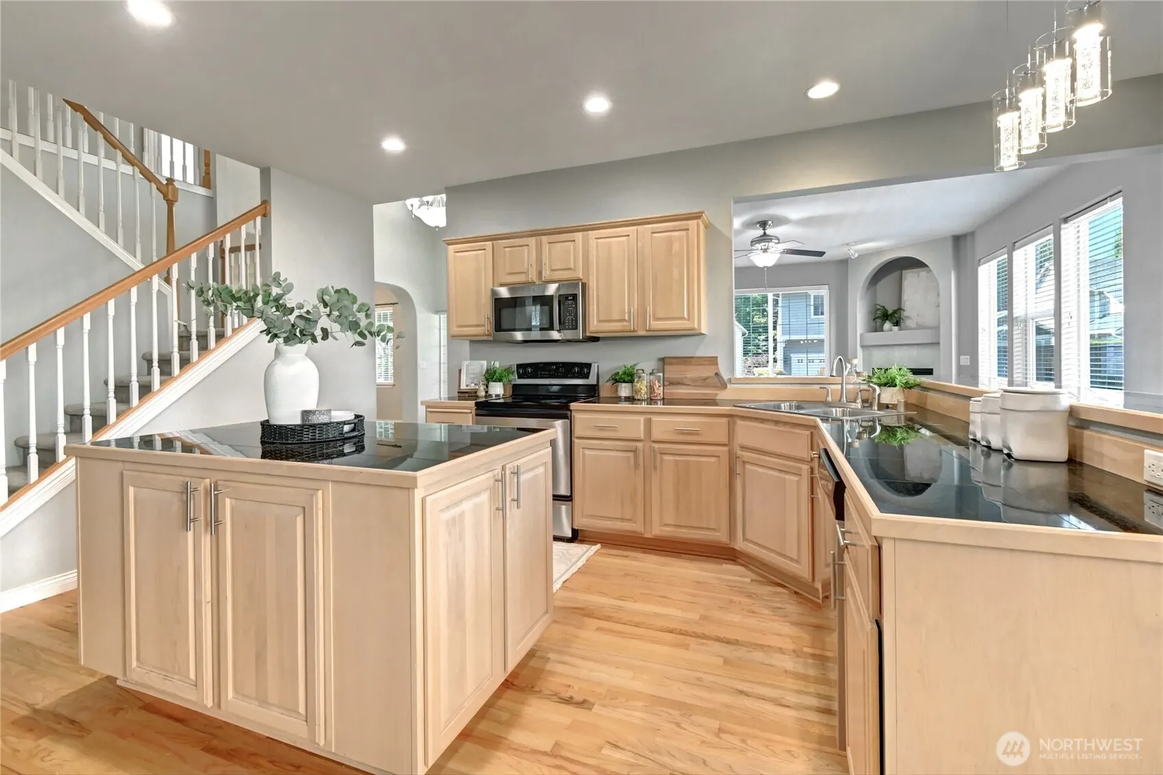 22126 102nd Place SE, Kent, WA 98031
