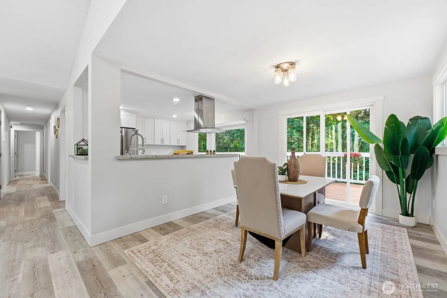 25120 SE 14th Street , Sammamish, WA 98075